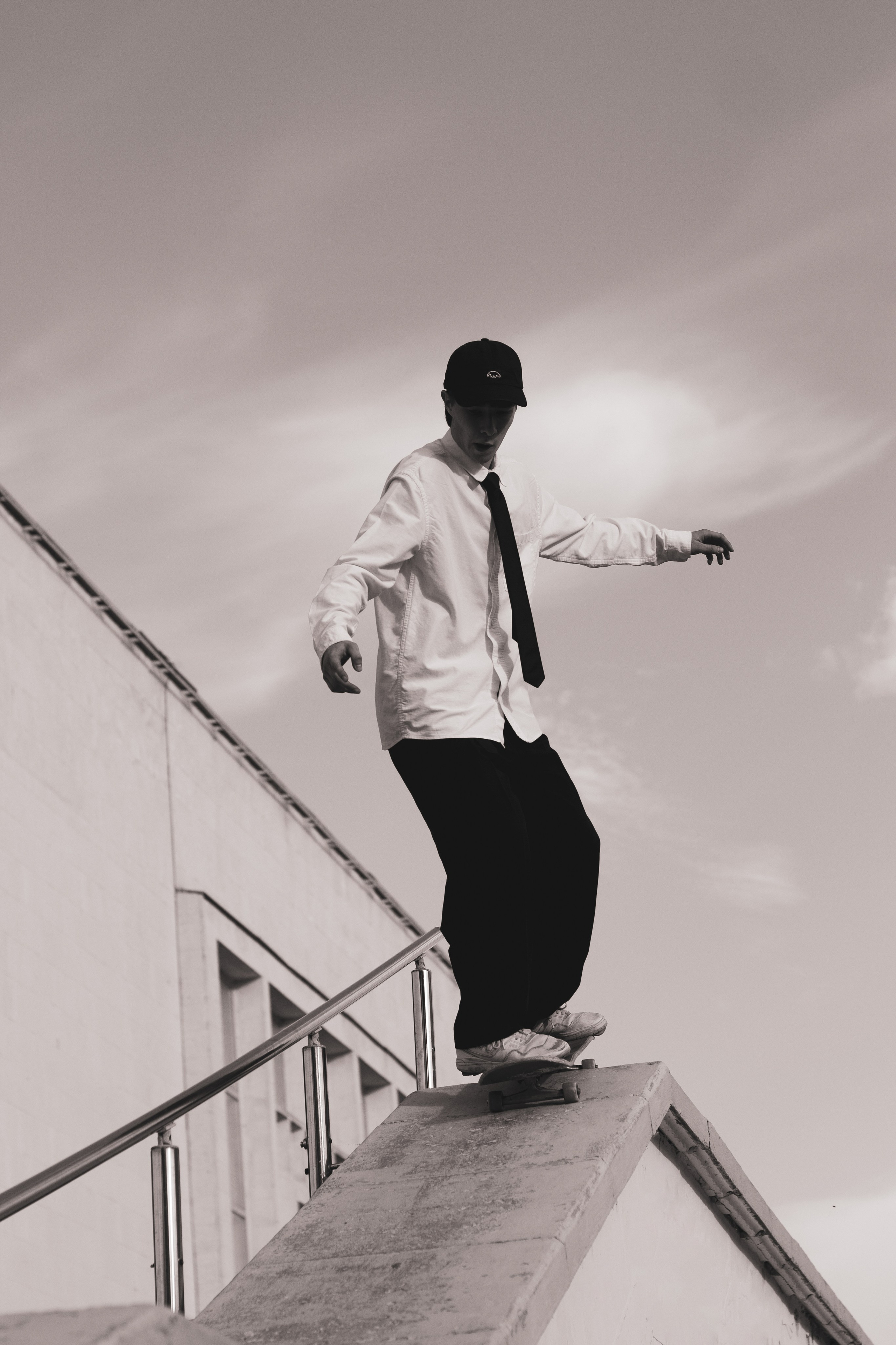 Уличная съемка — Александр. Портретный фотограф в Орле. Готовые фото за 3 дня! Помощь в позировании. Советы по организации