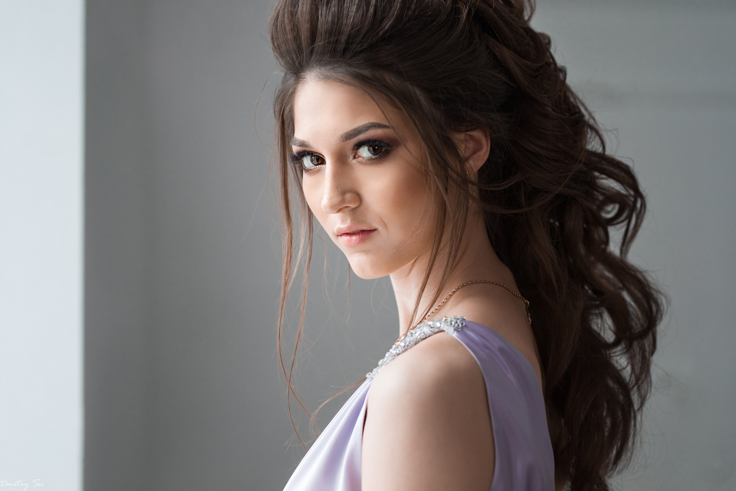 Студийная съемка в интерьере с Валерией в формате для «себя»