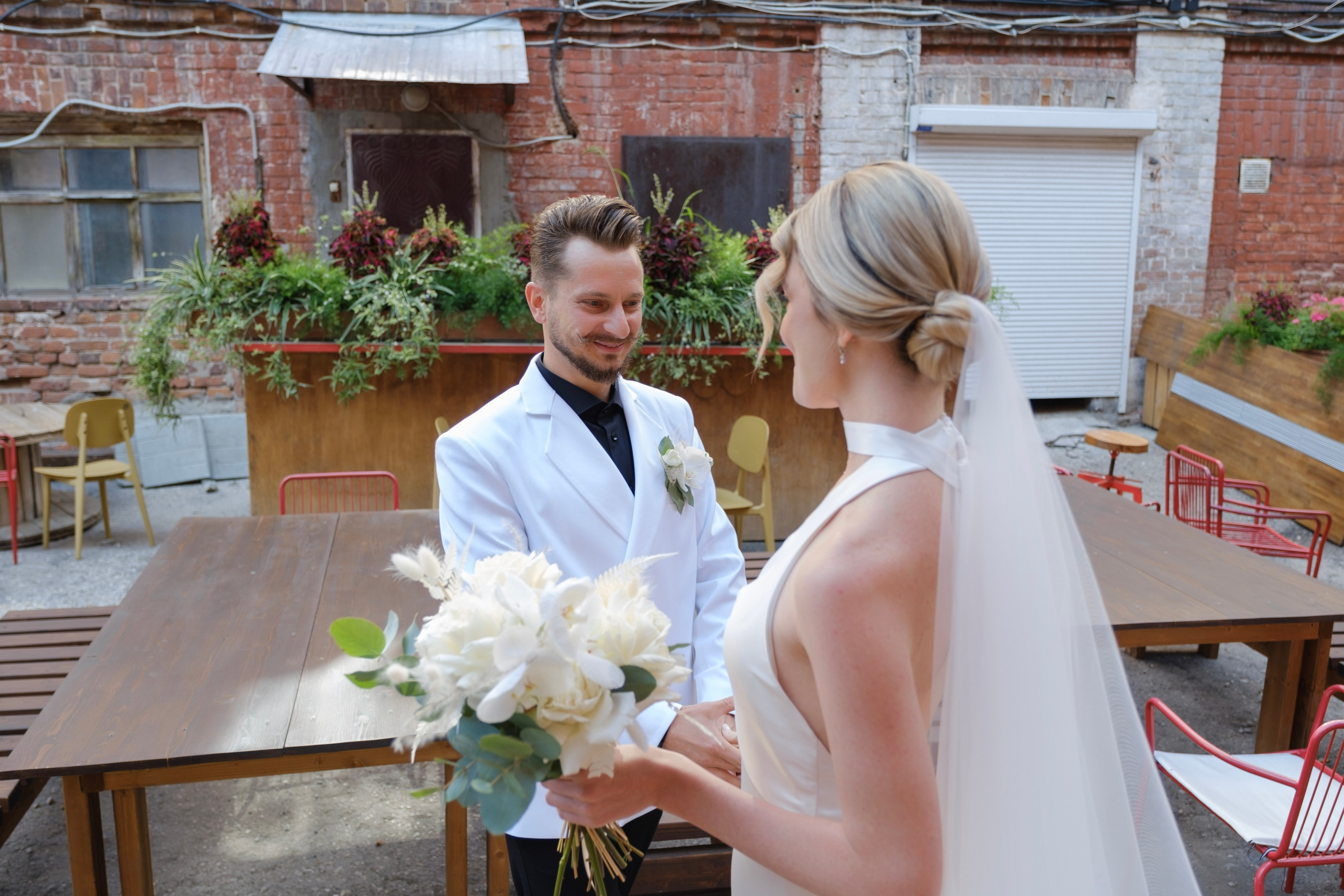 Alexander Alina. Wedding photographer