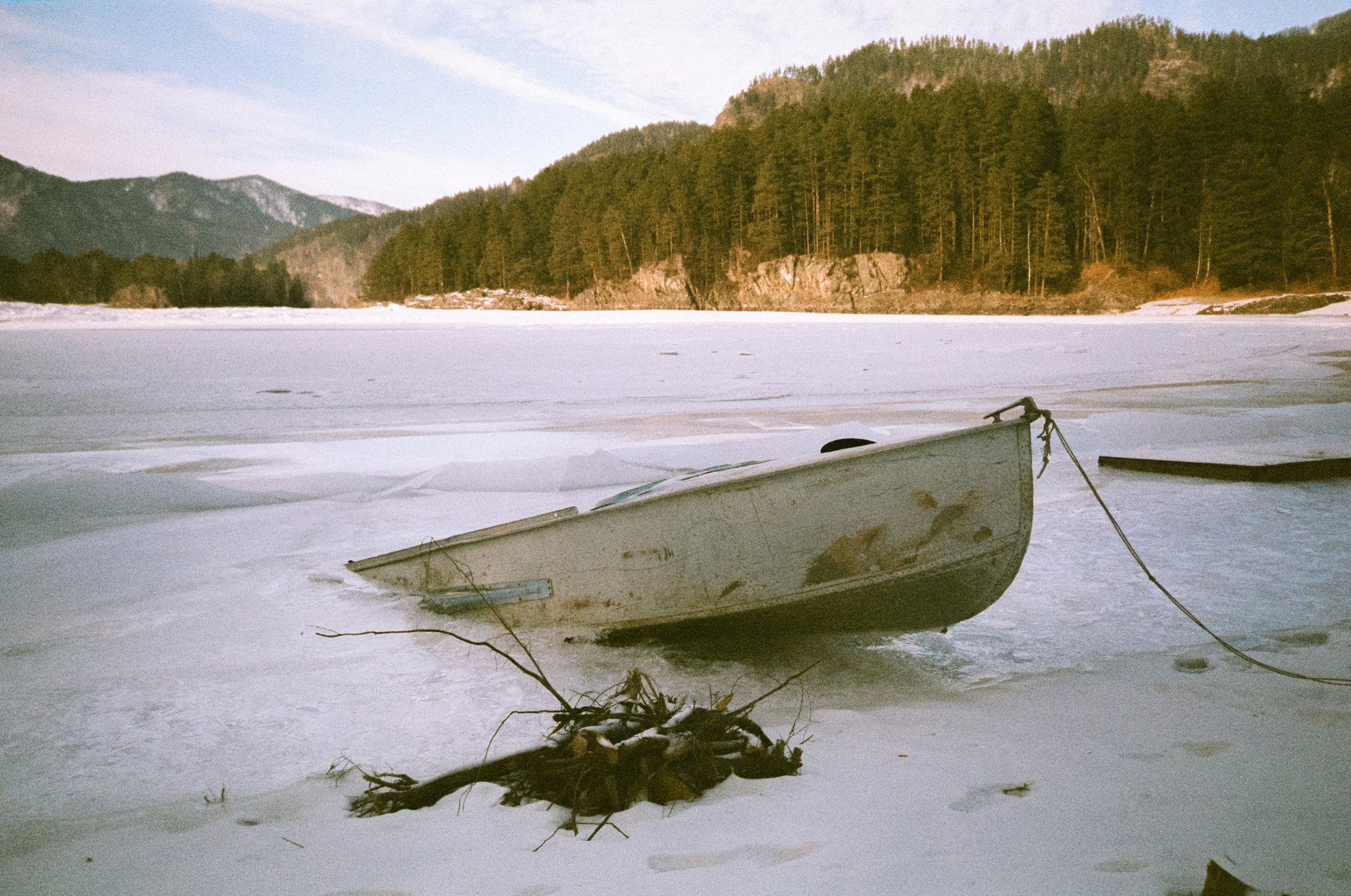 Поле у вертолетной площадки в день зимнего солнцестояния / 22 декабря