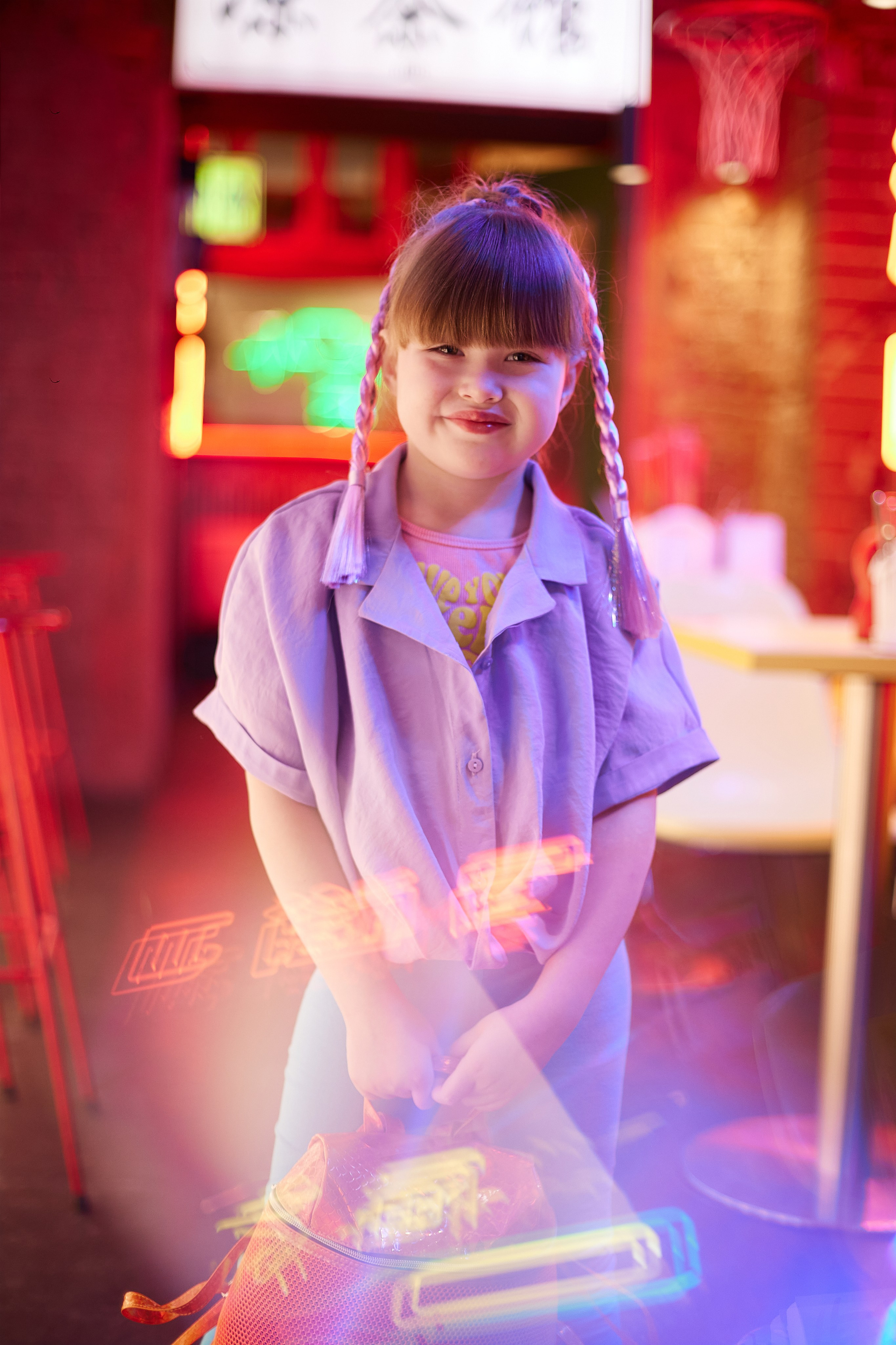 Неоновая фотосессия для м/а Happy kids. Виктория Ларина — Портретный профессиональный фотограф в Иркутске