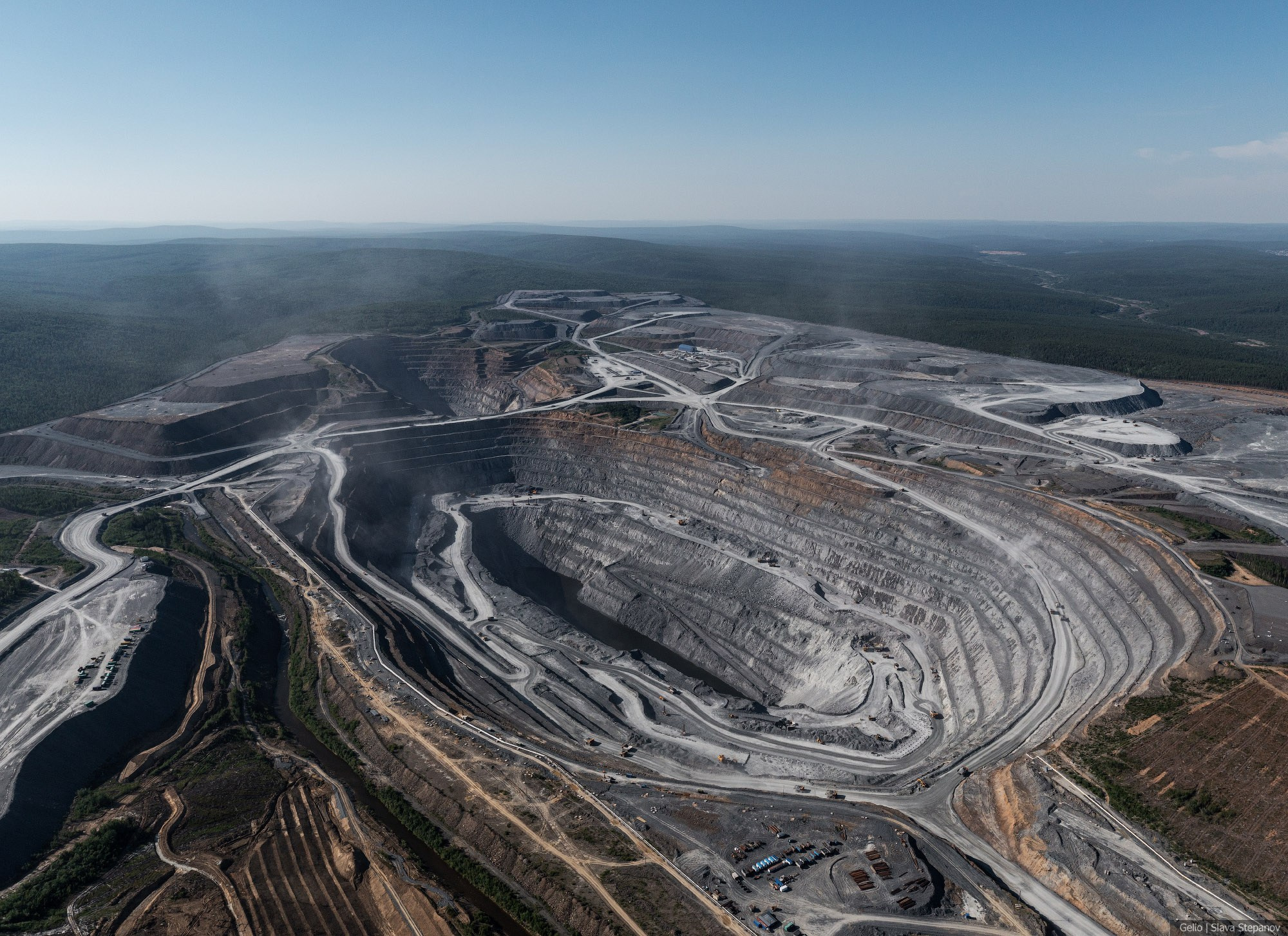 Добыча. Фотограф Слава Степанов, Gelio