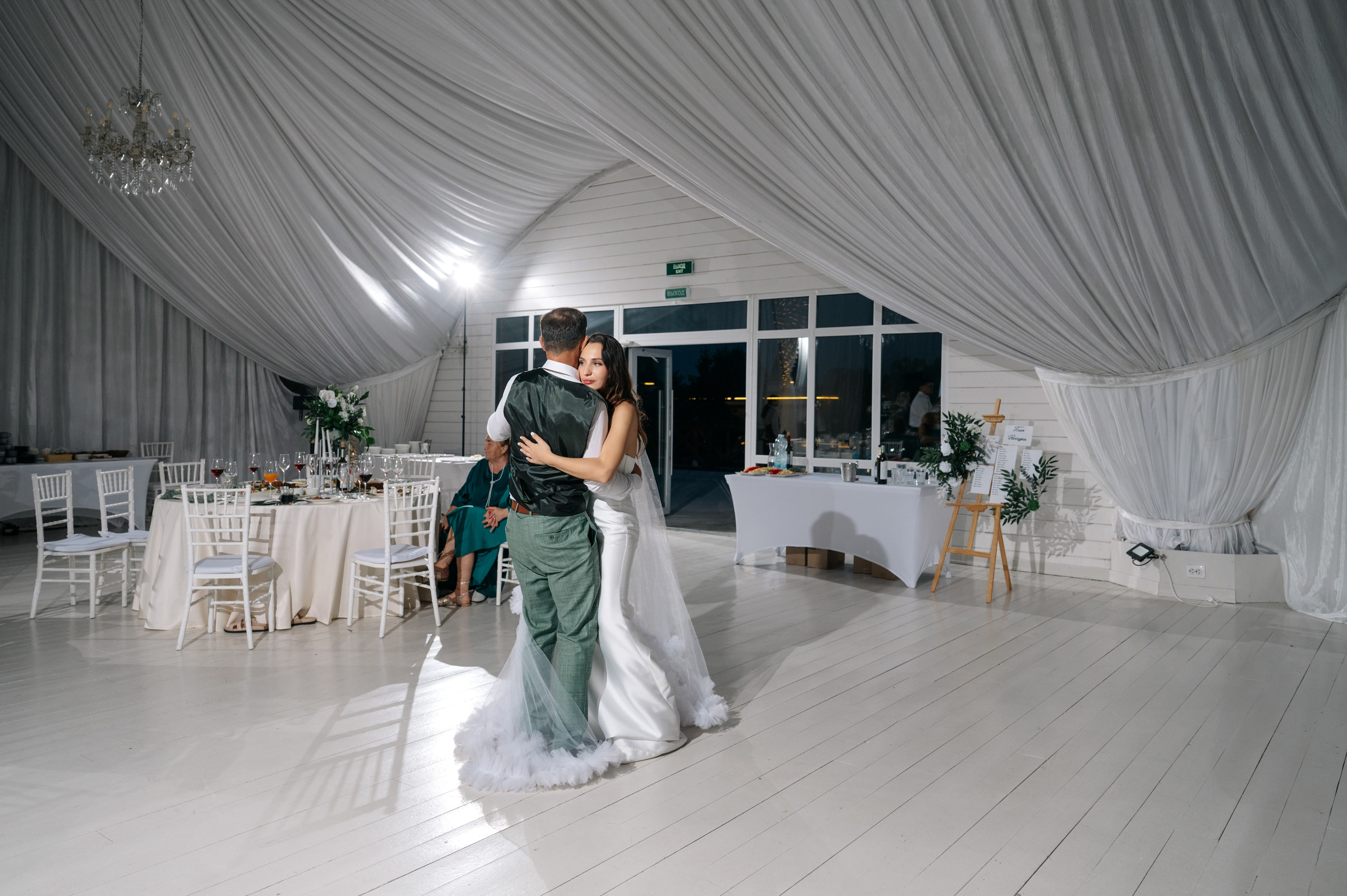 Свадьба в Гребнево в Трубецком. Свадебный и семейный фотограф Виктория Носачёва. Щелково, Москва и МО
