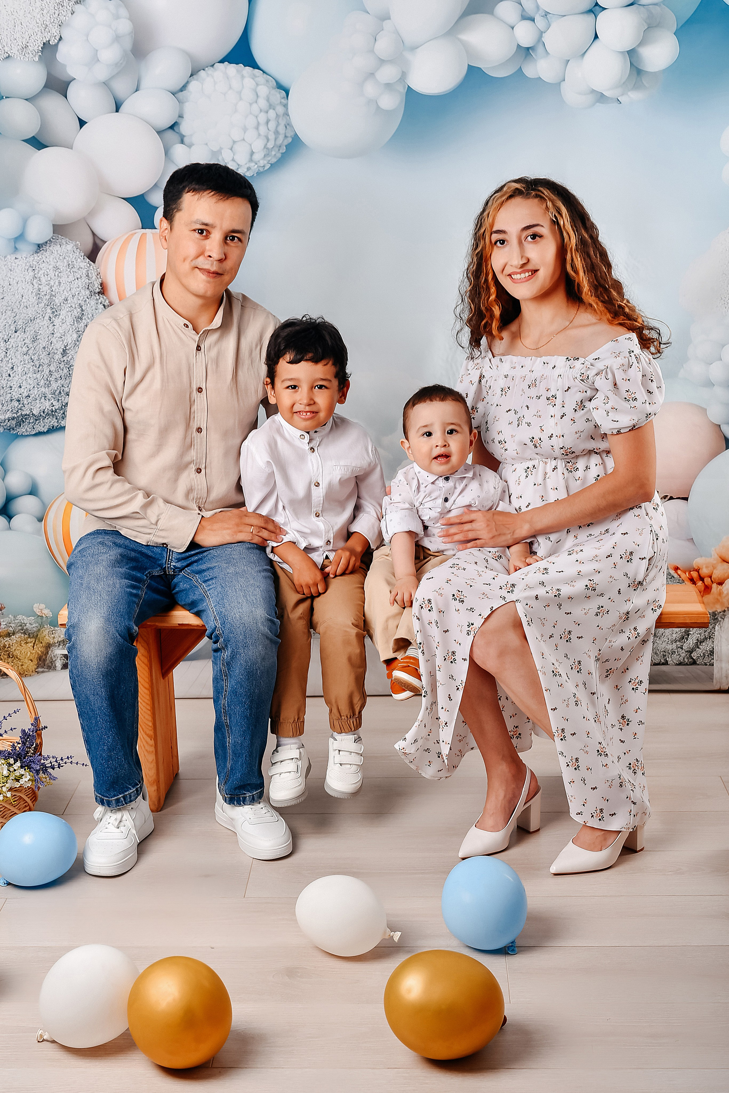 Голубые шарики. Фотограф Лилия Арсланова Уфа Стерлитамак. Свадебные и семейные фотосесссии