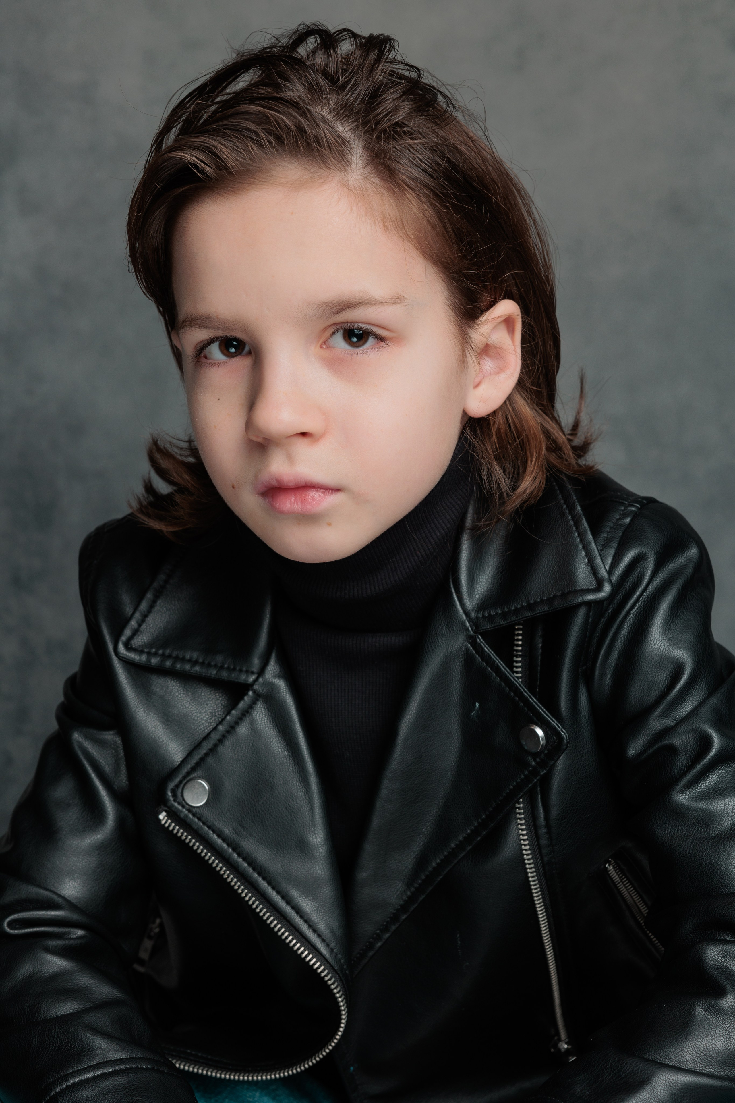 САША. Я фотограф из Москвы к Вашим услугам