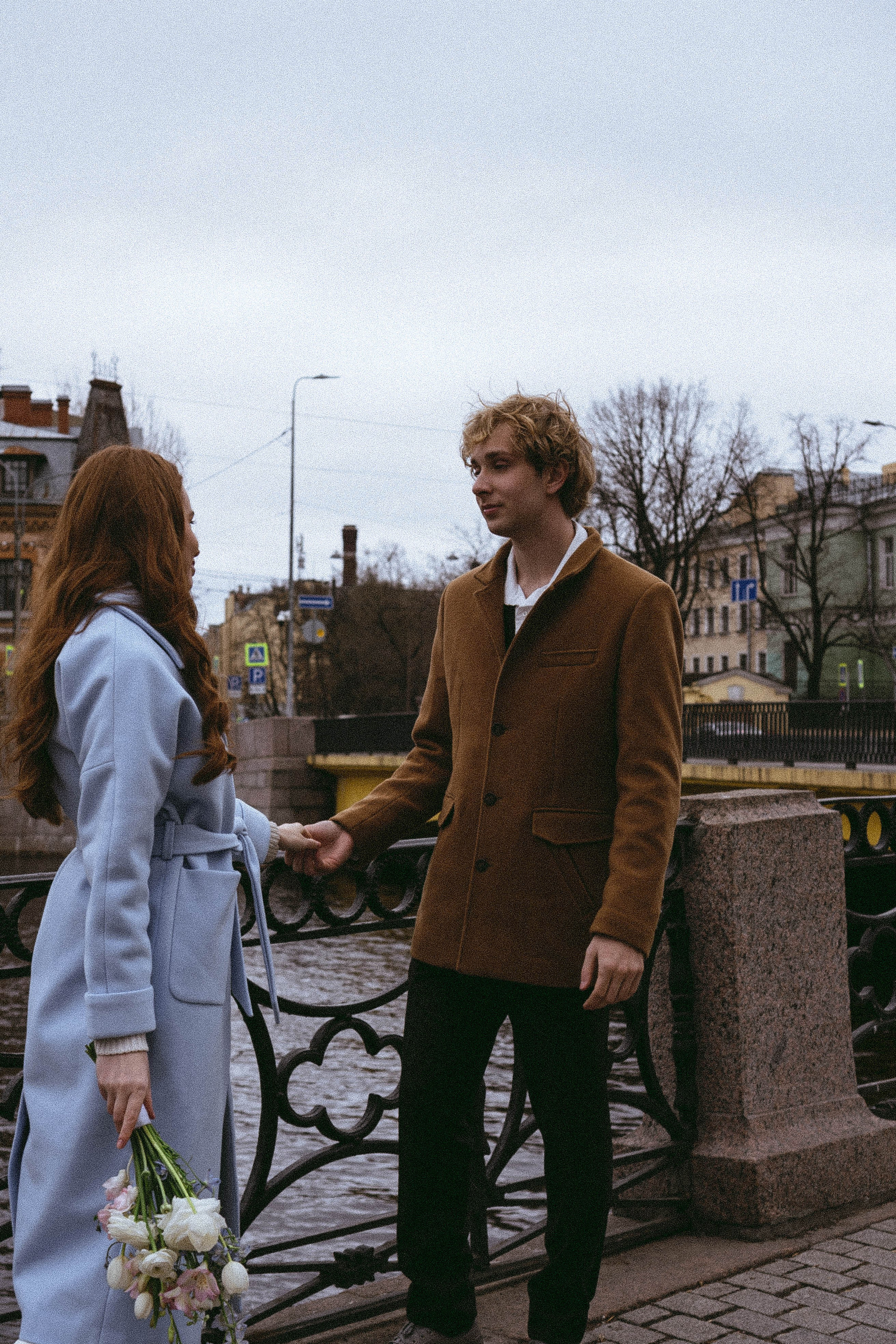 СВАДЕБНАЯ СЬЕМКА В ОТЕЛЕ. СБОРЫ ЖЕНИХА И НЕВЕСТЫ И ТАКЖЕ ТОР И ПОДГОТОВКА К ПРОГУЛКЕ И ПРОГУЛКА ПО ПЕТРОГРАДКЕ. Профессиональный фотограф, Санкт-Петербург — Виктория Богомолова