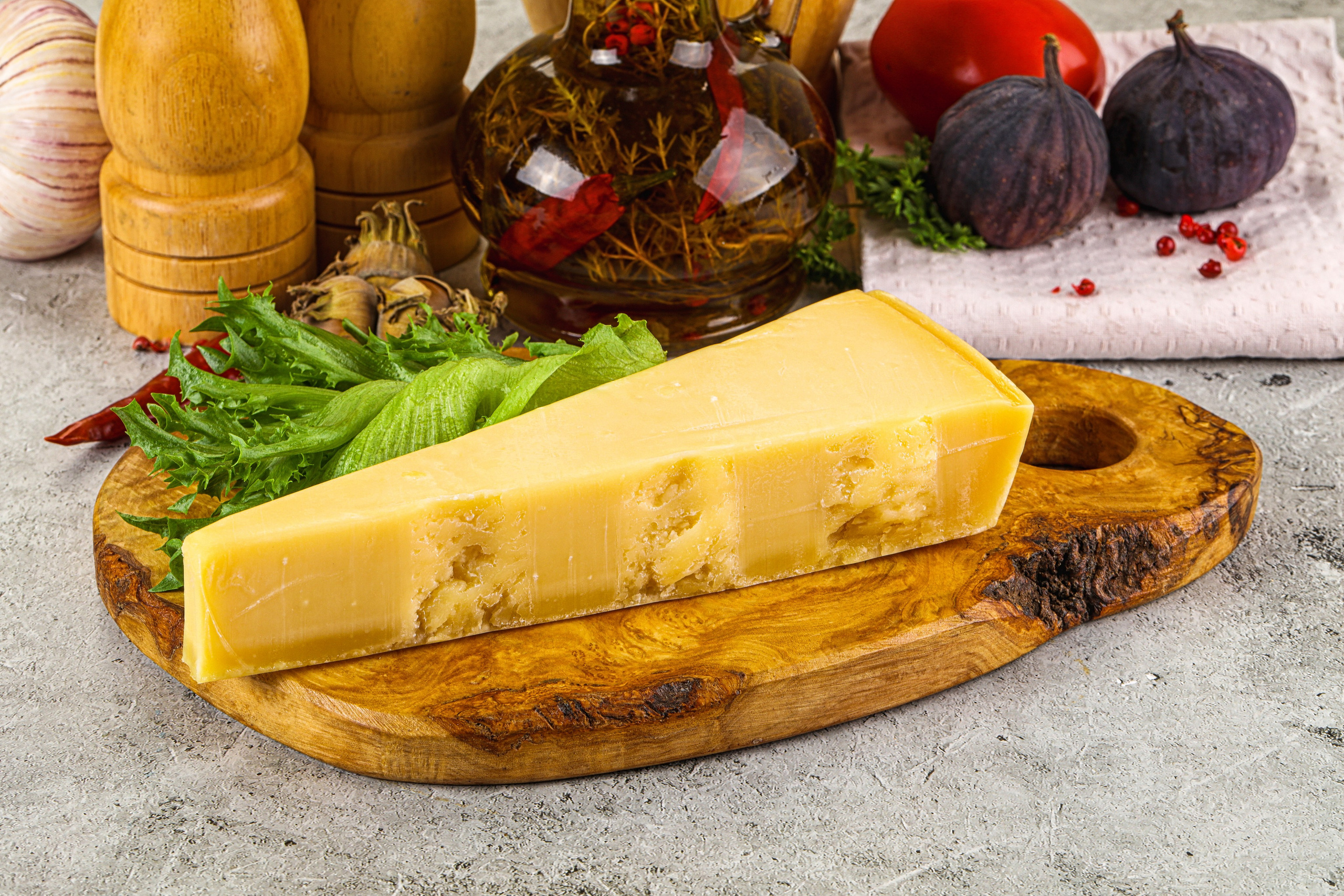 Съемка сыра и молочной продукции для производителей. Фуд-фотограф Андрей Старостин — съемка еды в Москве. 9000 руб. в час