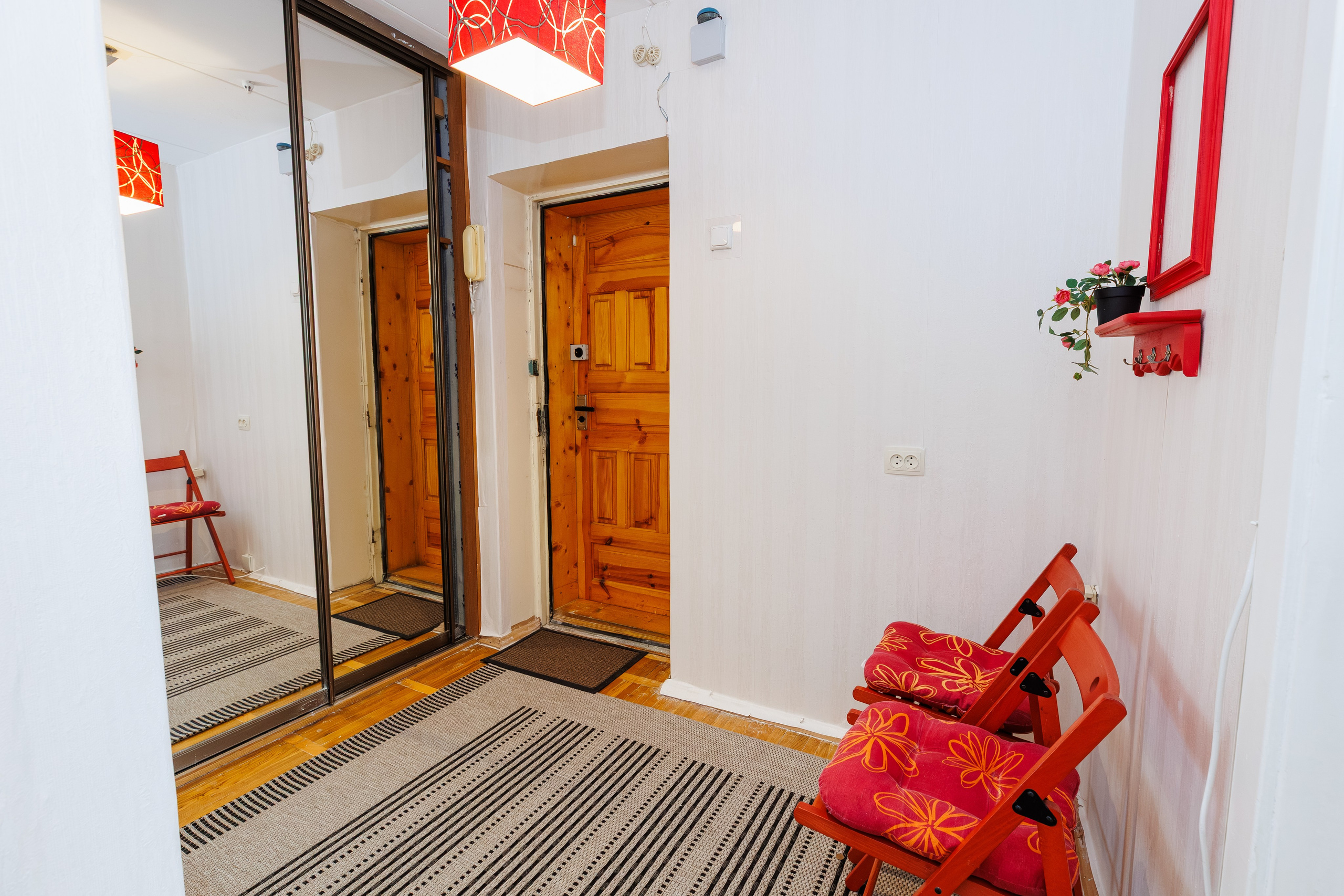 Квартира на Максима Танка. Репортажный фотограф Минск ❘ Костецкий Илья ❘ Беларусь