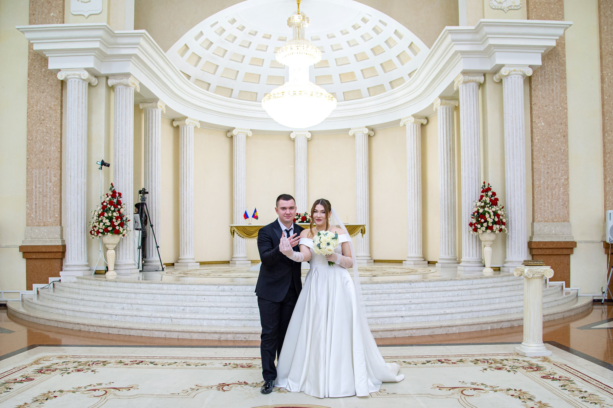 Свадебные фото. Фотограф Краснодара, фотограф в парке Галецкого.репортажный фотограф. детский фотограф, свадебный фотограф. профессиональный фотограф