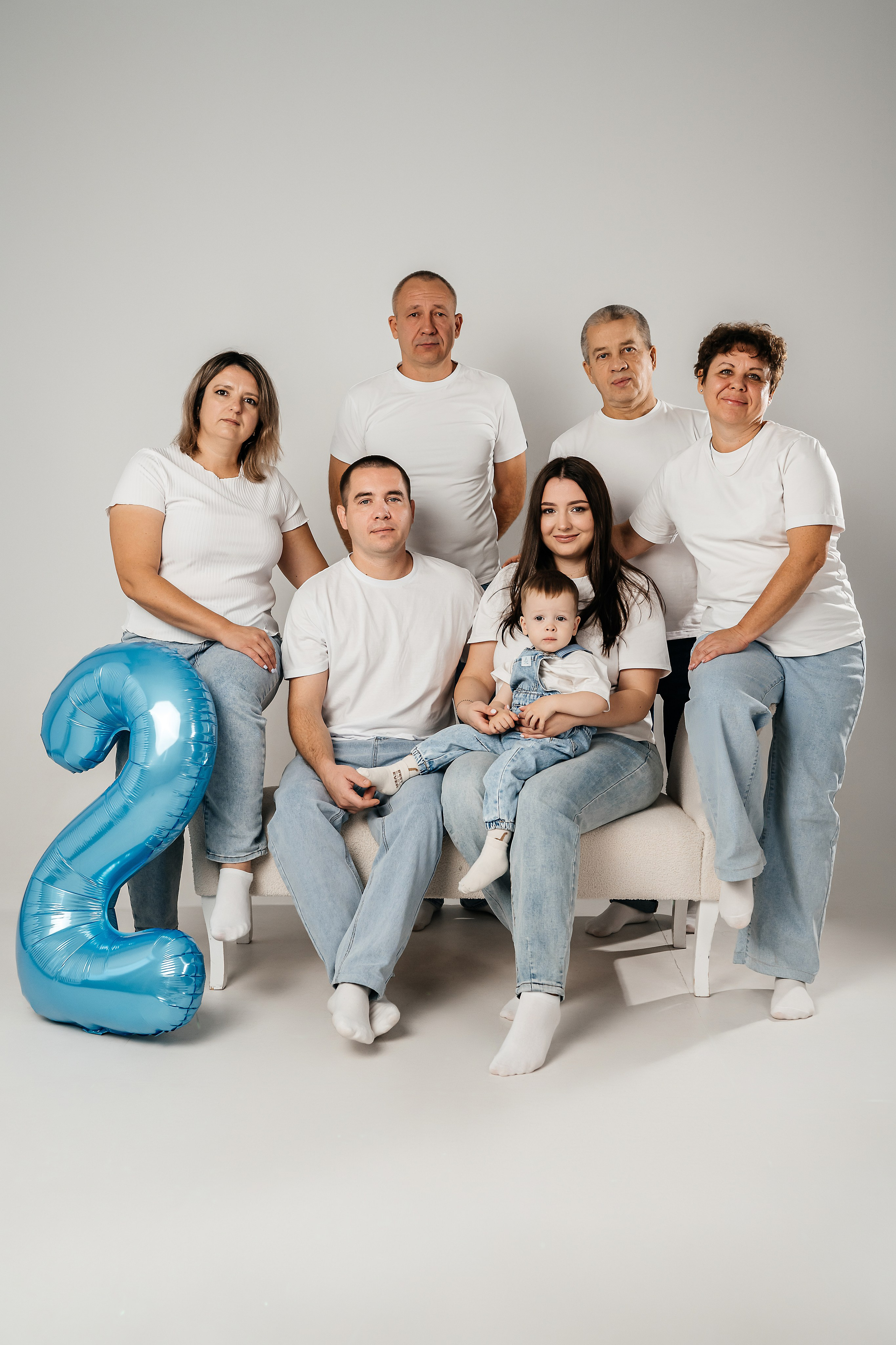 Семейная фотосессия в студии. Фотограф в Каменске-Шахтинском Ольга Сагал