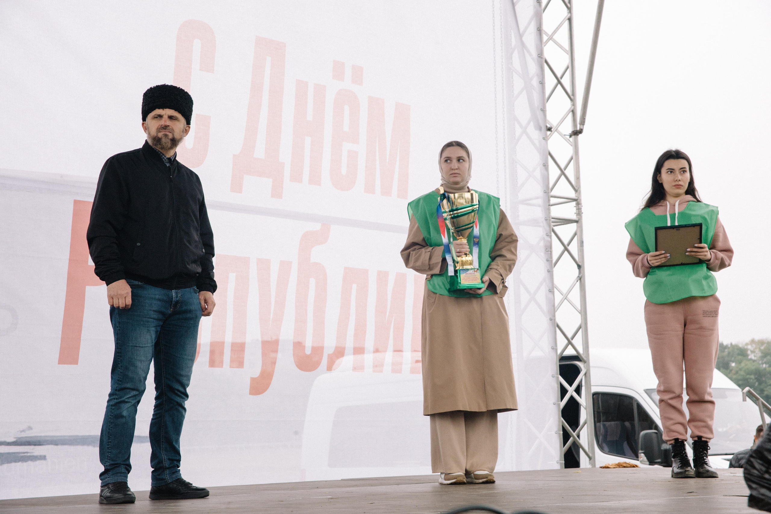 100-летие государственности Республики Адыгея. Скачки. Семейный и свадебный фотограф в Майкопе Михаил Мартиросян