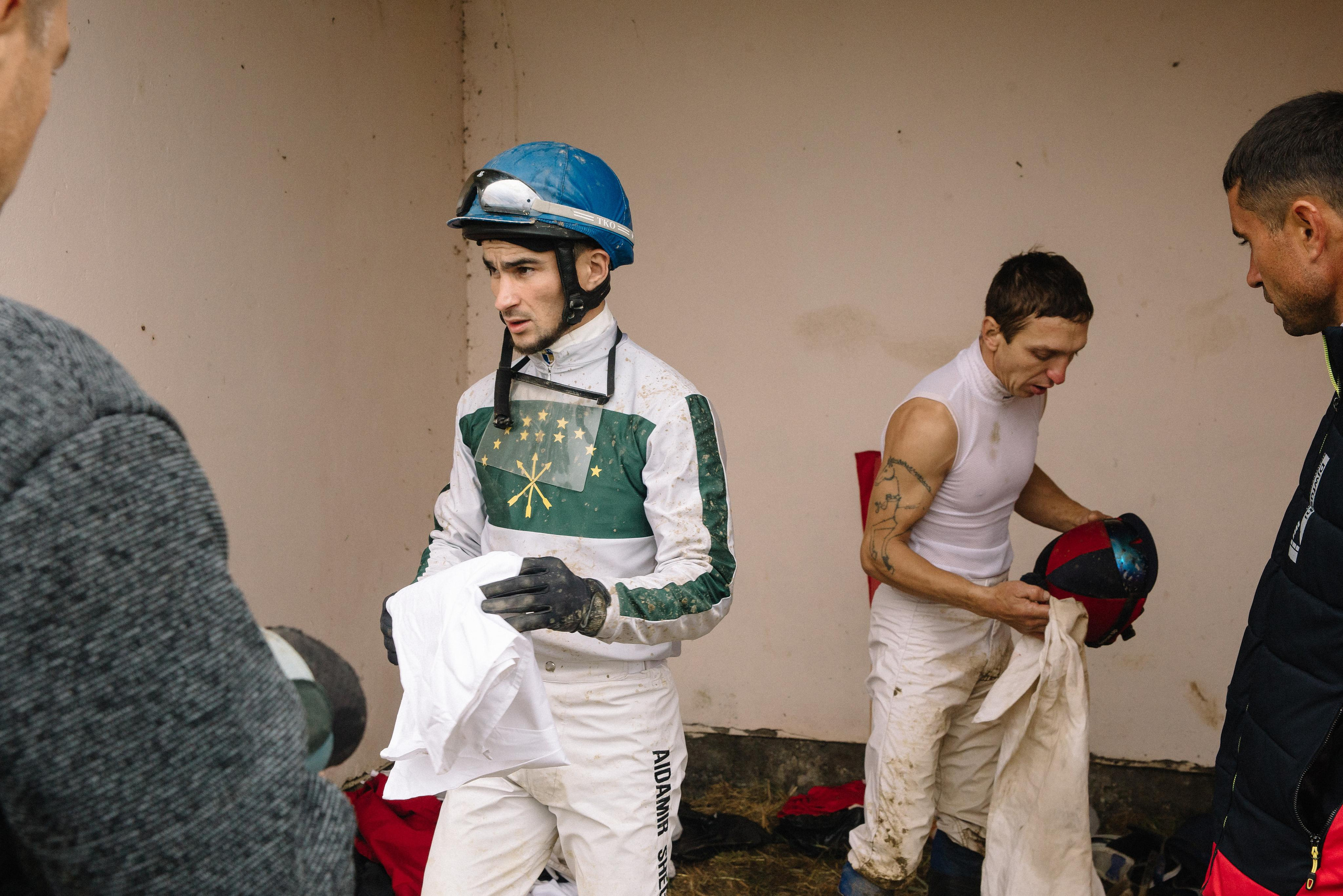 100-летие государственности Республики Адыгея. Скачки. Семейный и свадебный фотограф в Майкопе Михаил Мартиросян