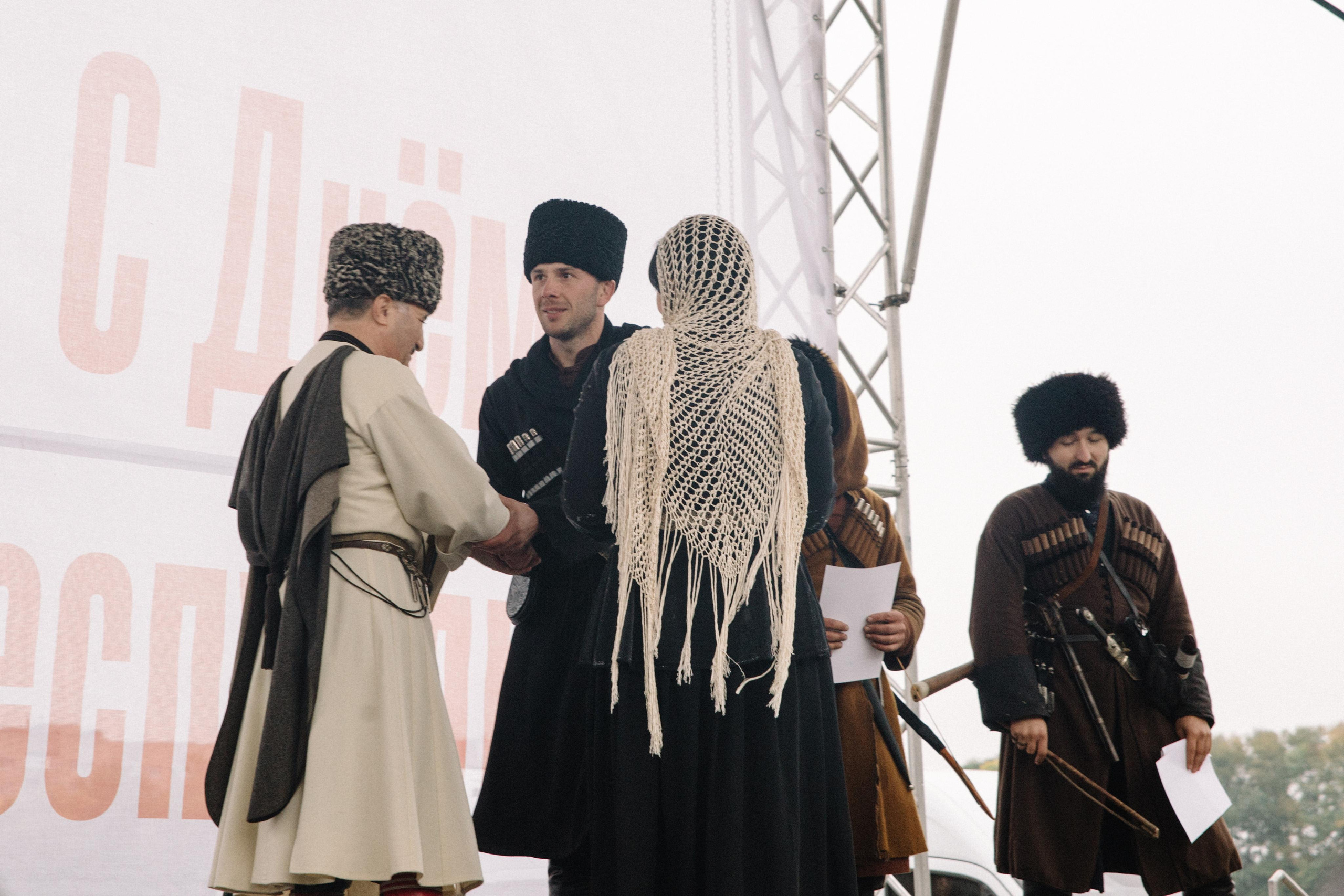 100-летие государственности Республики Адыгея. Скачки. Семейный и свадебный фотограф в Майкопе Михаил Мартиросян