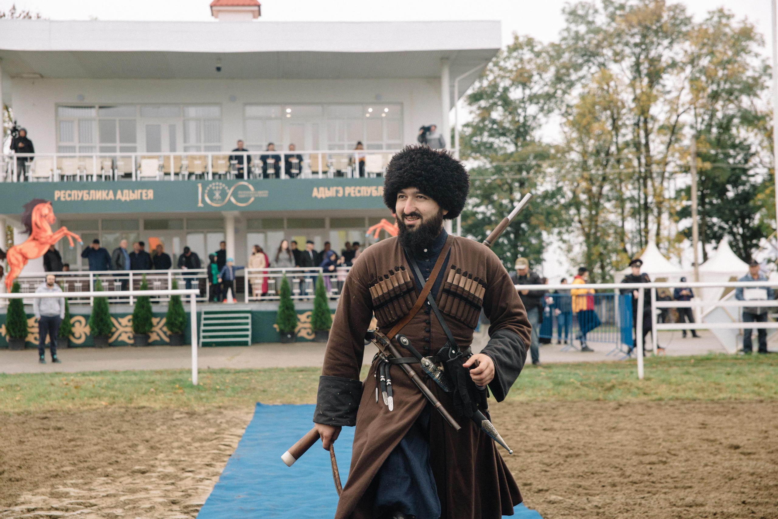 100-летие государственности Республики Адыгея. Скачки. Семейный и свадебный фотограф в Майкопе Михаил Мартиросян