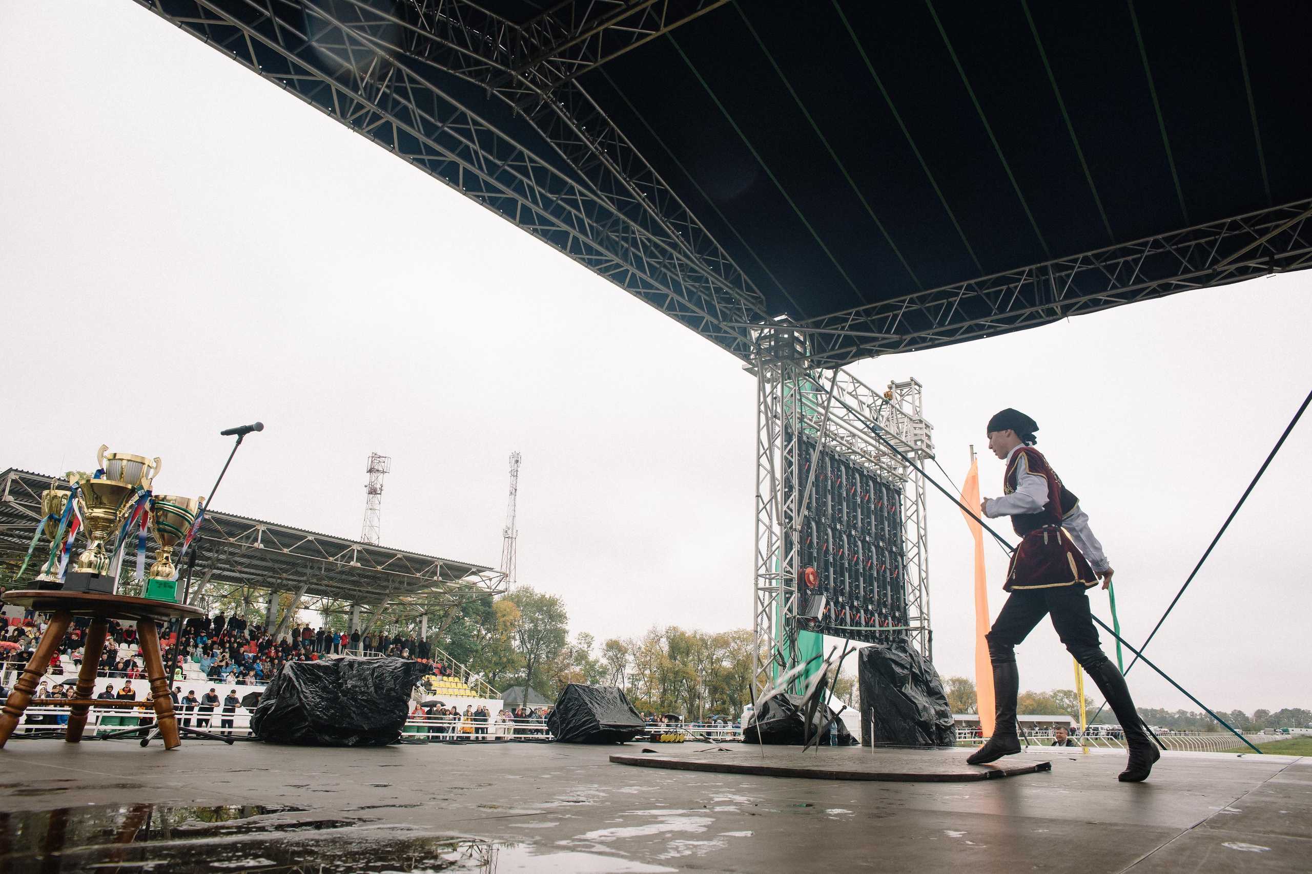 100-летие государственности Республики Адыгея. Скачки. Семейный и свадебный фотограф в Майкопе Михаил Мартиросян