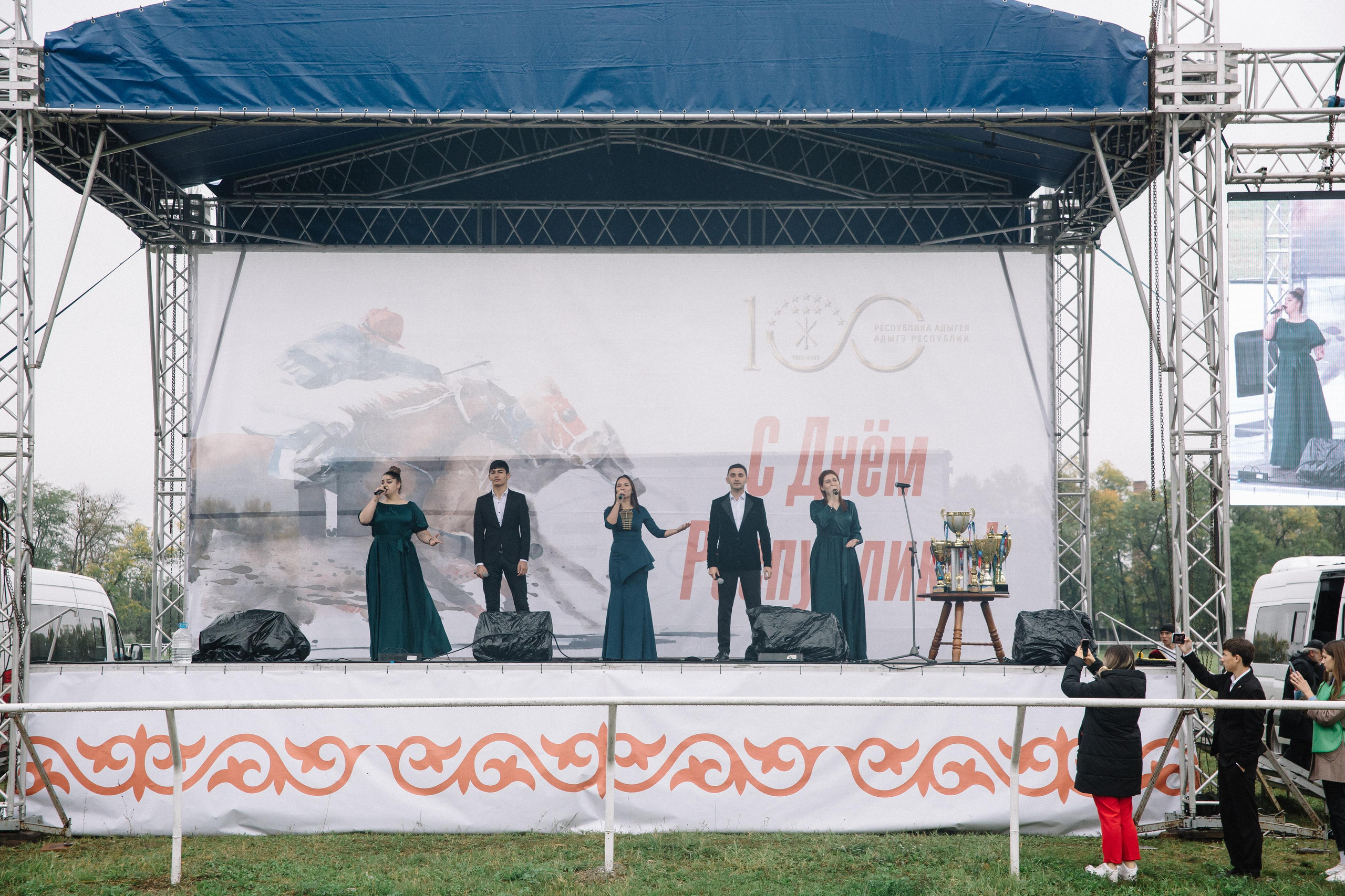 100-летие государственности Республики Адыгея. Скачки. Семейный и свадебный фотограф в Майкопе Михаил Мартиросян