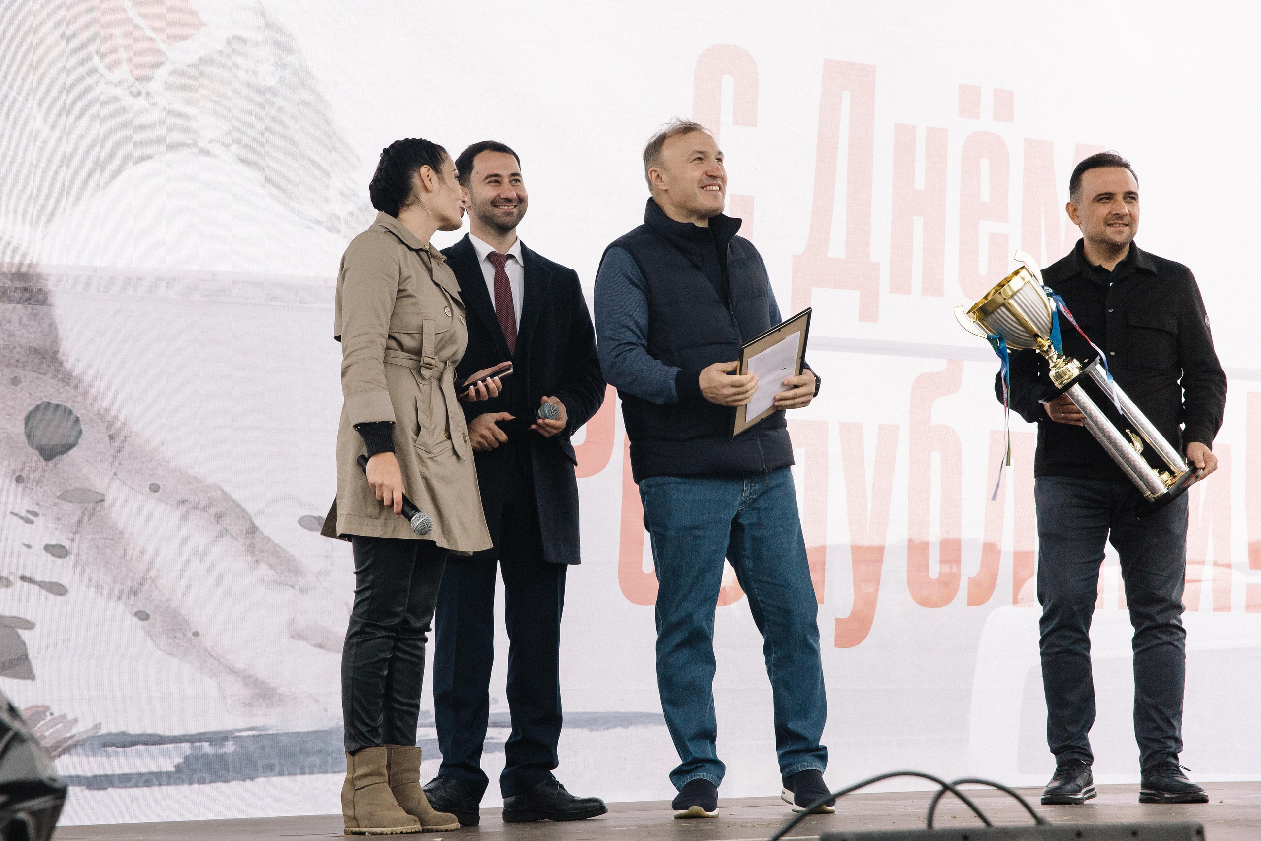 100-летие государственности Республики Адыгея. Скачки. Семейный и свадебный фотограф в Майкопе Михаил Мартиросян