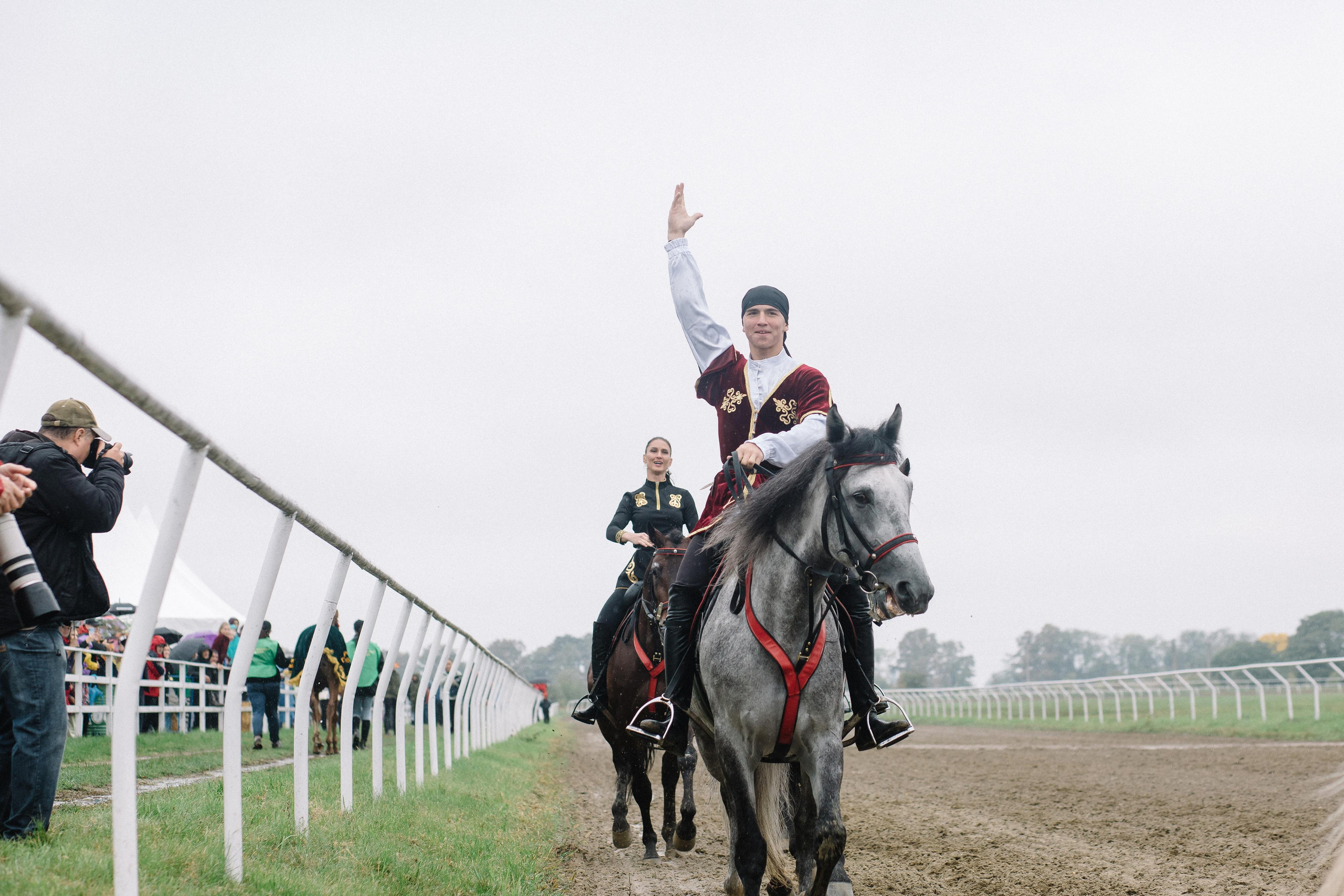 100-летие государственности Республики Адыгея. Скачки. Семейный и свадебный фотограф в Майкопе Михаил Мартиросян