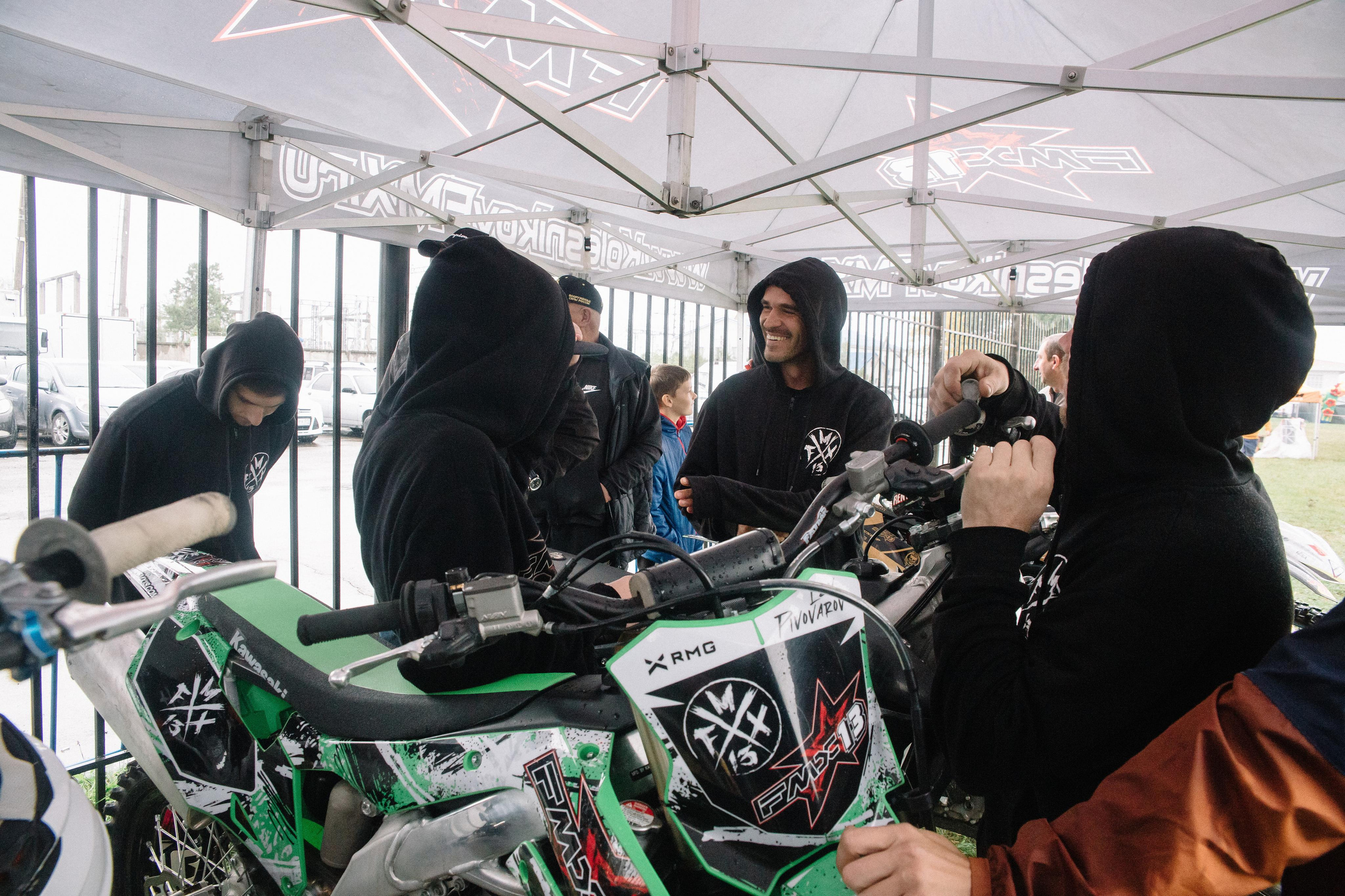 100-летие государственности Республики Адыгея. Скачки. Семейный и свадебный фотограф в Майкопе Михаил Мартиросян