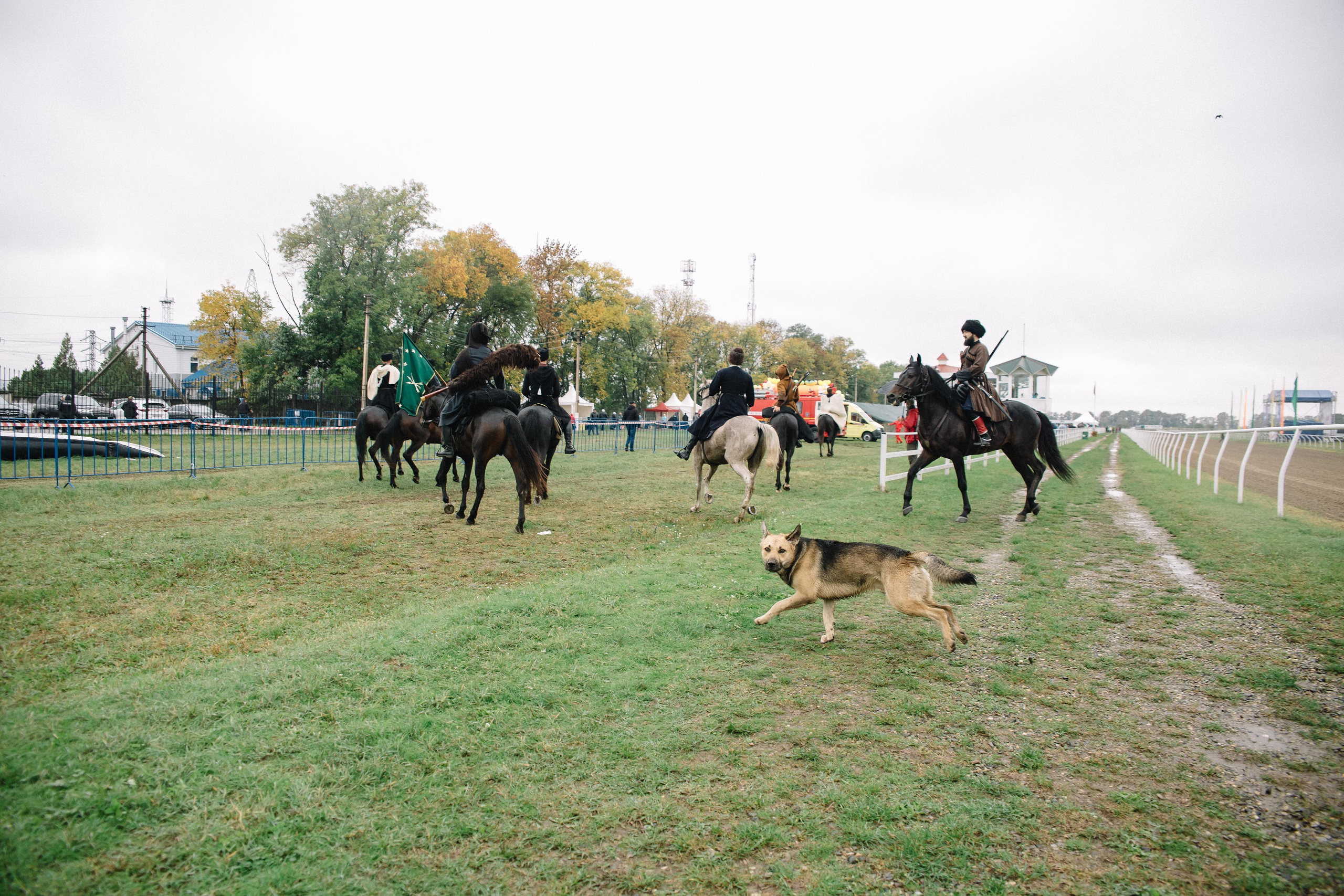 100-летие государственности Республики Адыгея. Скачки. Семейный и свадебный фотограф в Майкопе Михаил Мартиросян