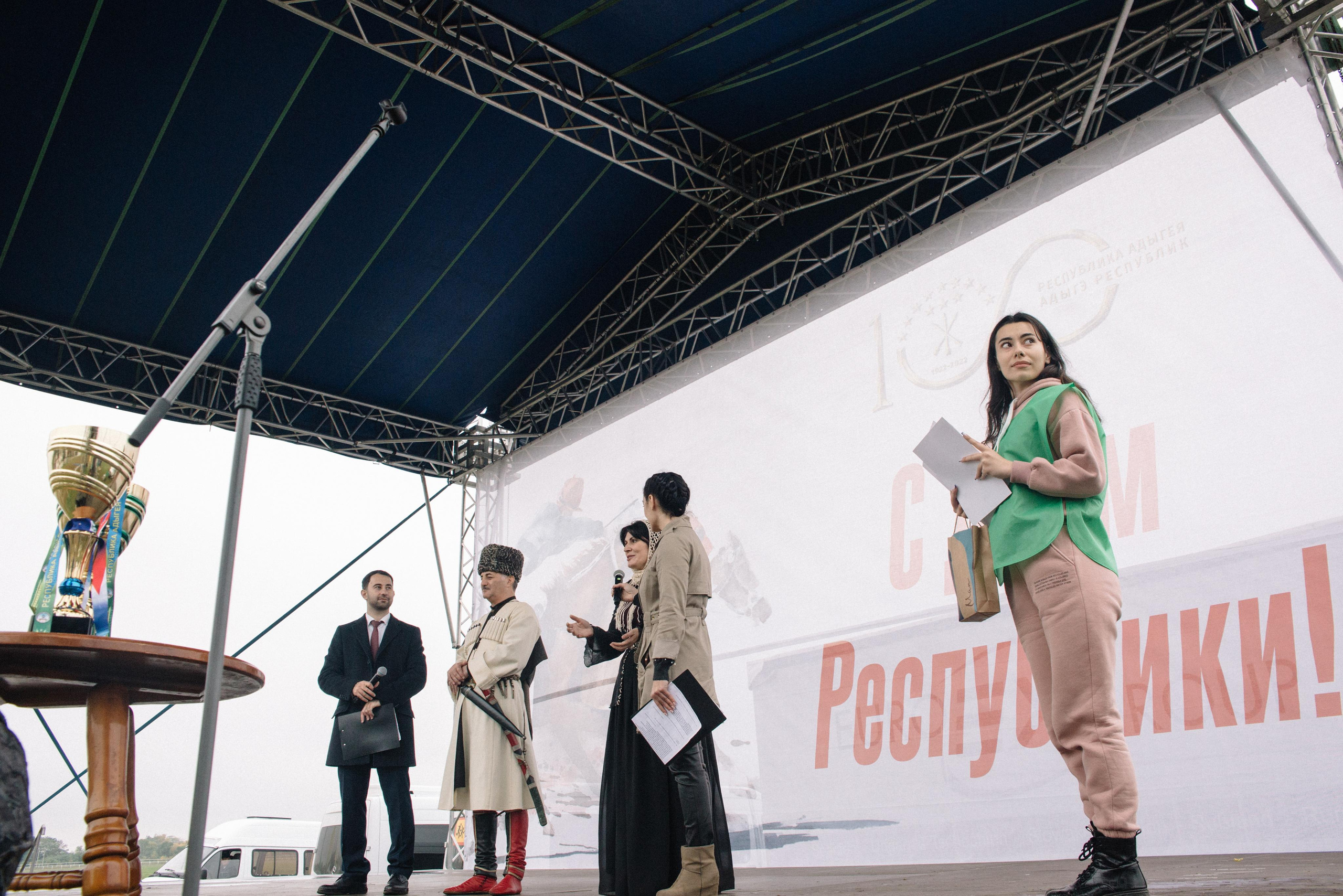 100-летие государственности Республики Адыгея. Скачки. Семейный и свадебный фотограф в Майкопе Михаил Мартиросян