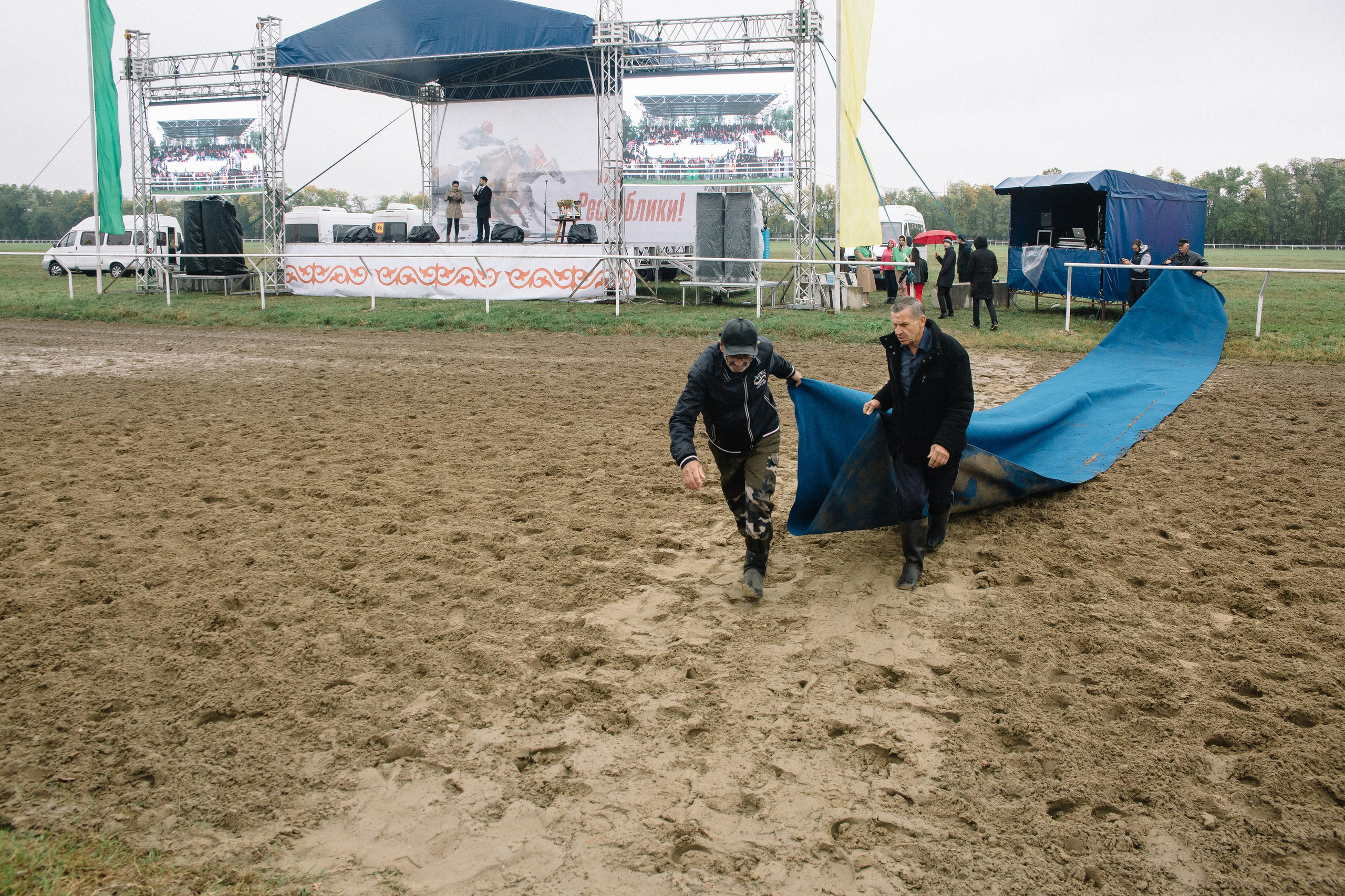 100-летие государственности Республики Адыгея. Скачки. Семейный и свадебный фотограф в Майкопе Михаил Мартиросян