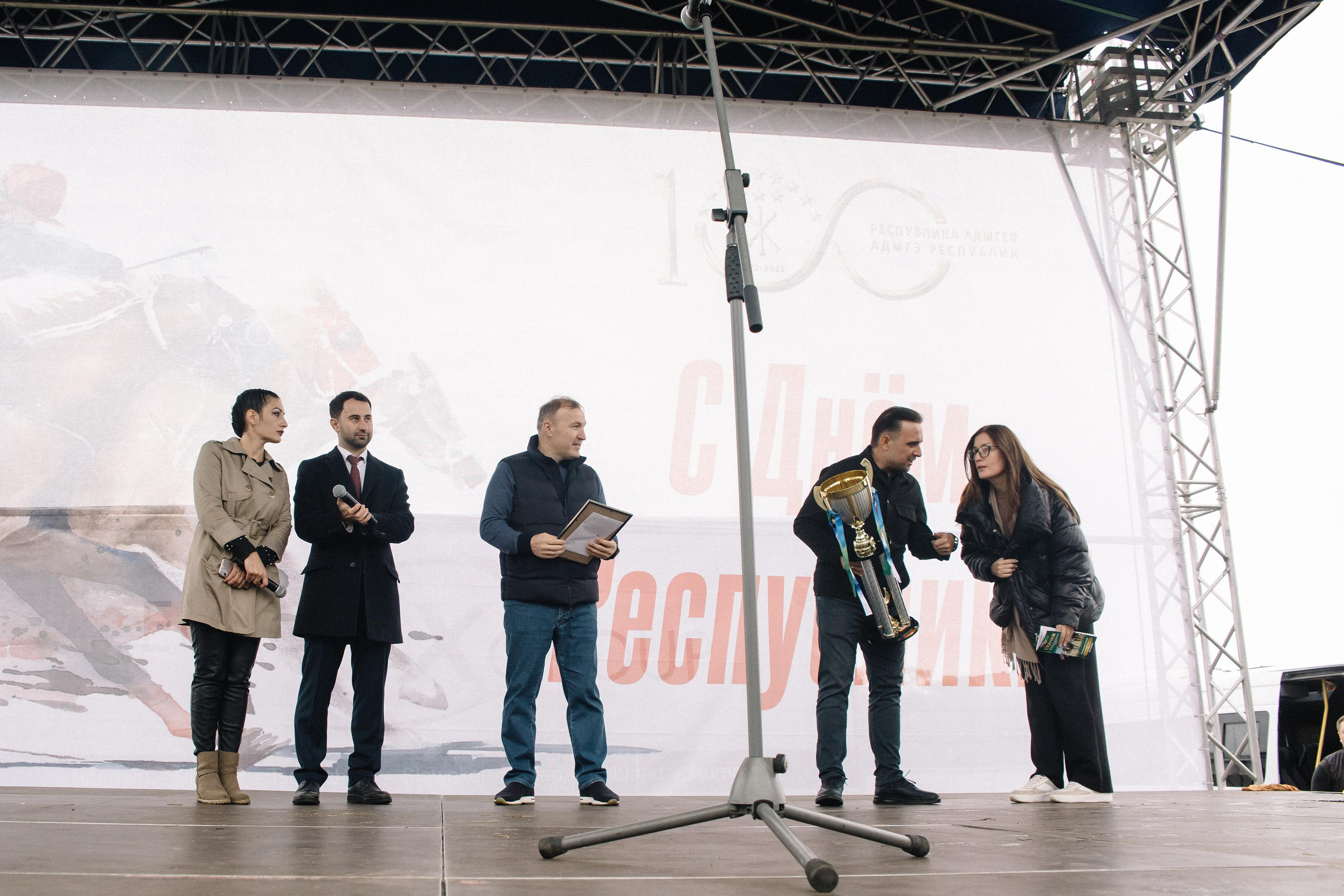 100-летие государственности Республики Адыгея. Скачки. Семейный и свадебный фотограф в Майкопе Михаил Мартиросян