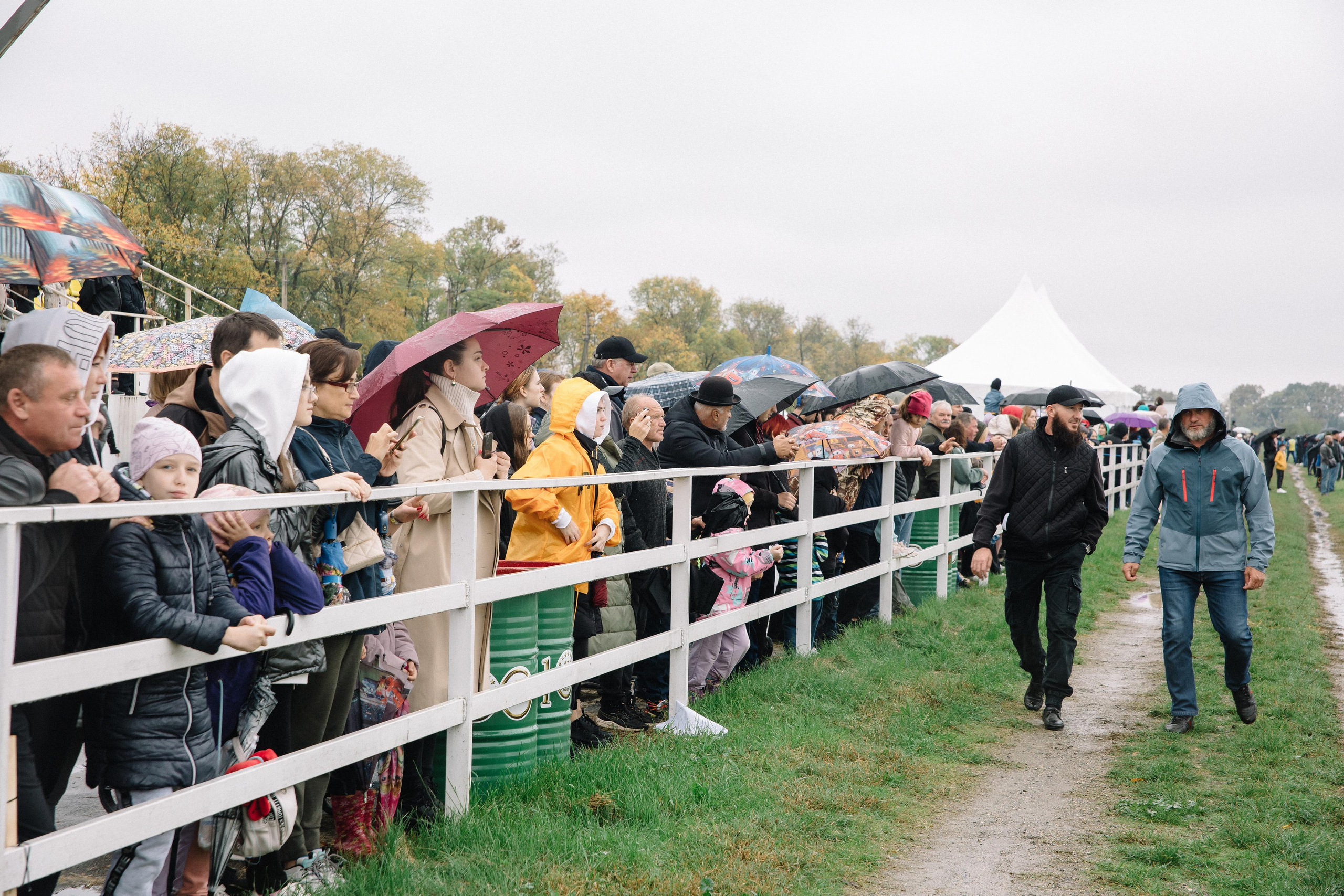 100-летие государственности Республики Адыгея. Скачки. Семейный и свадебный фотограф в Майкопе Михаил Мартиросян