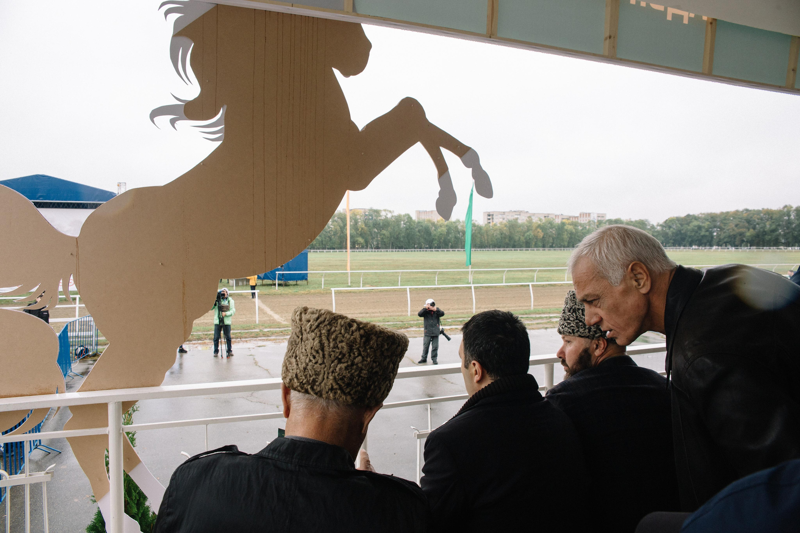 100-летие государственности Республики Адыгея. Скачки. Семейный и свадебный фотограф в Майкопе Михаил Мартиросян