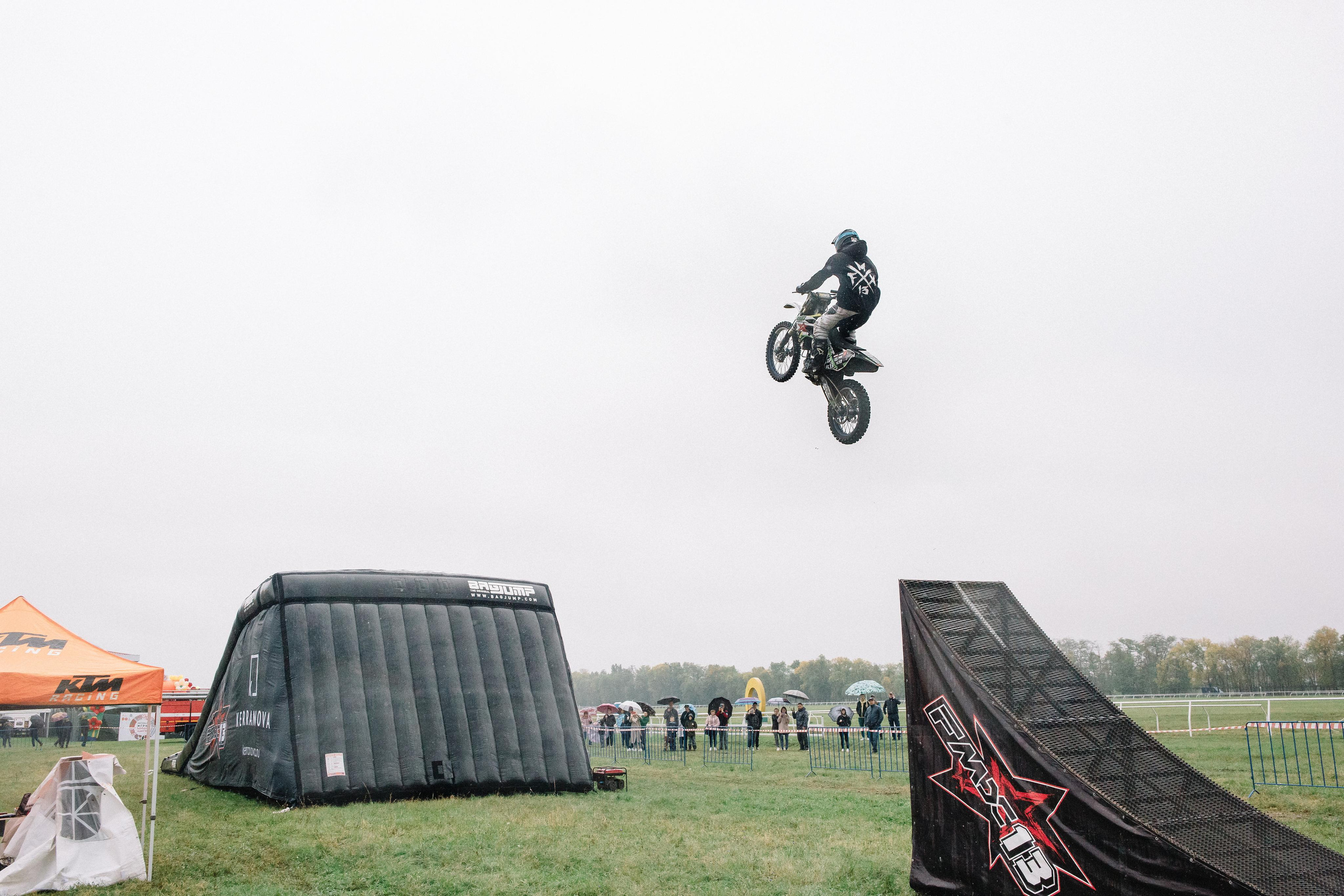 100-летие государственности Республики Адыгея. Скачки. Семейный и свадебный фотограф в Майкопе Михаил Мартиросян