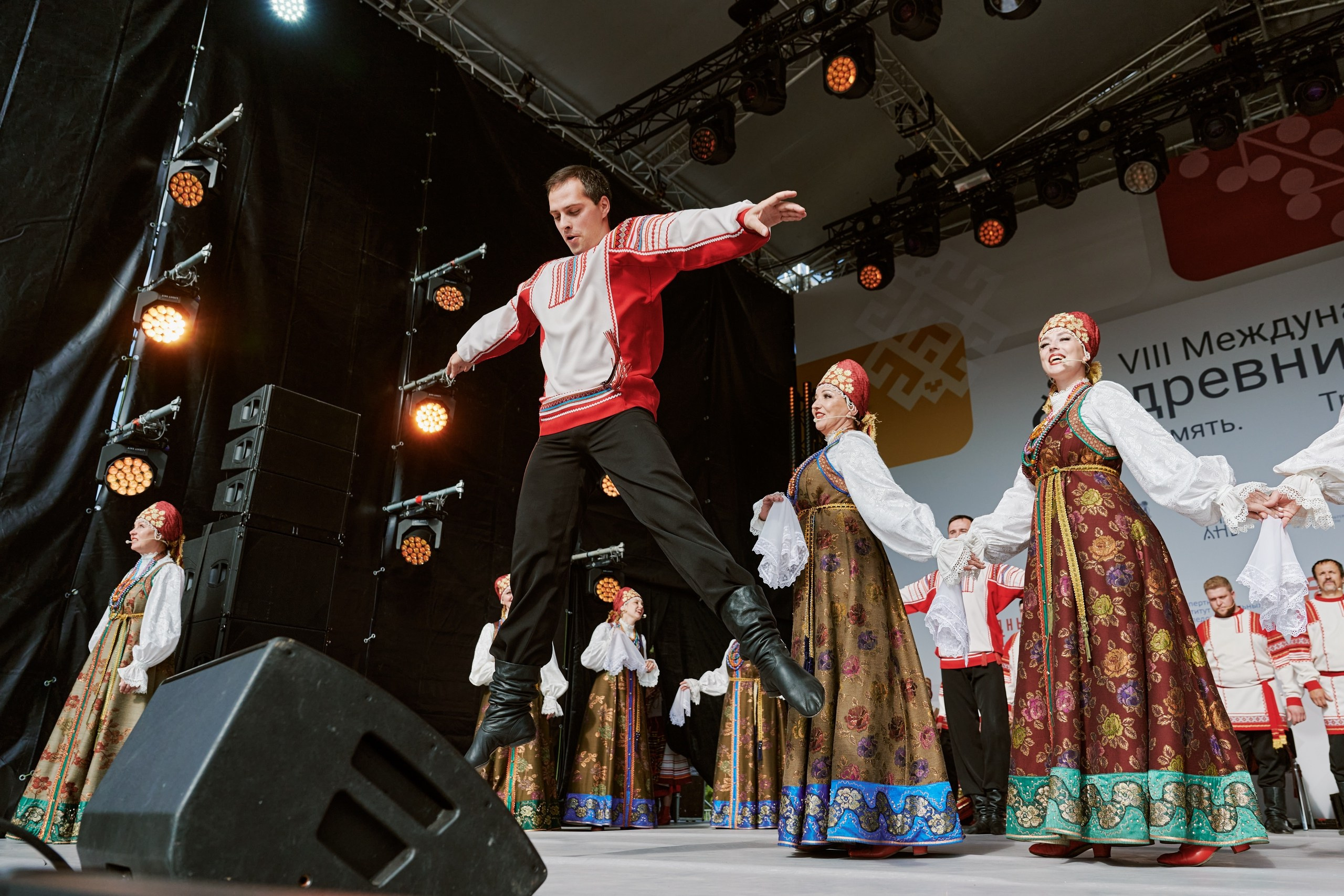 Режиссер форума, режиссура мероприятий Рязань, режиссура мероприятий и праздников под ключ. Режиссер в Рязани Ольга Синичкина