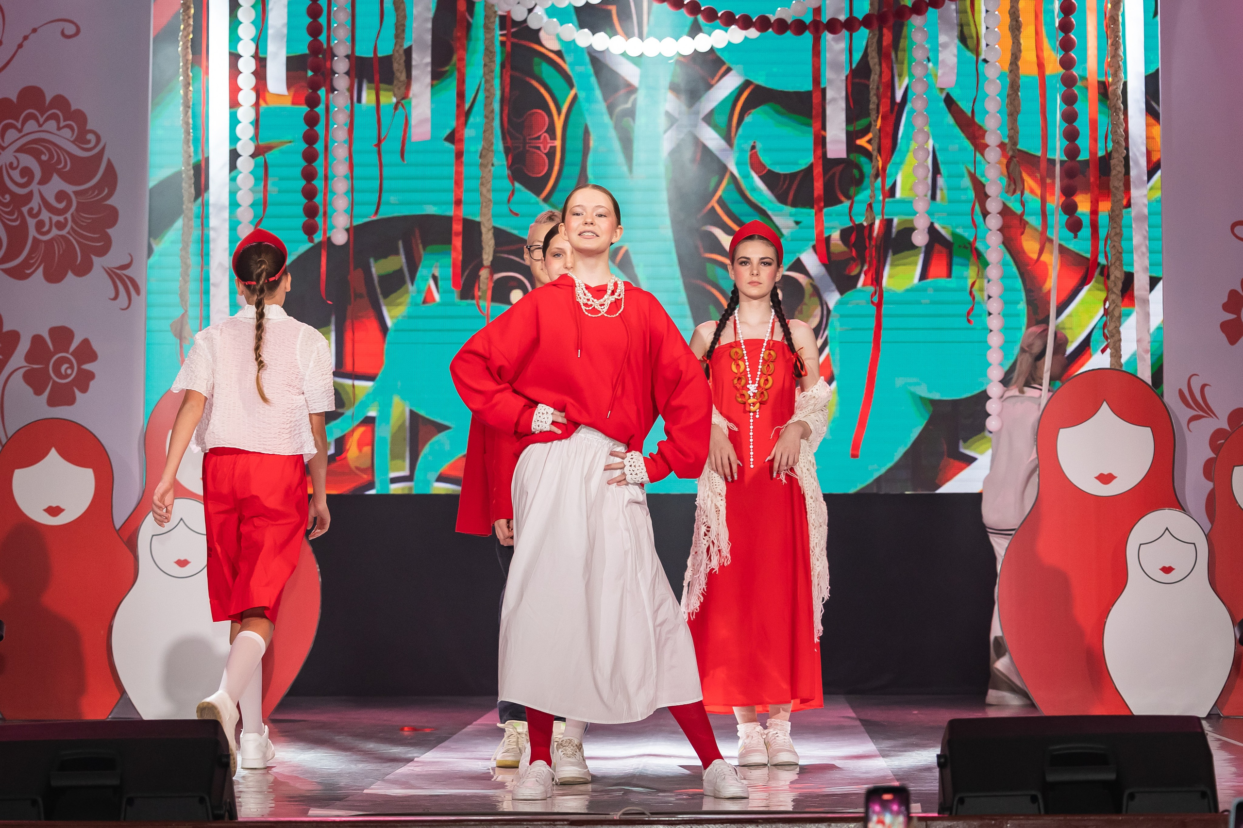 Показ Happy Kids. Выпускные альбомы во Владивостоке