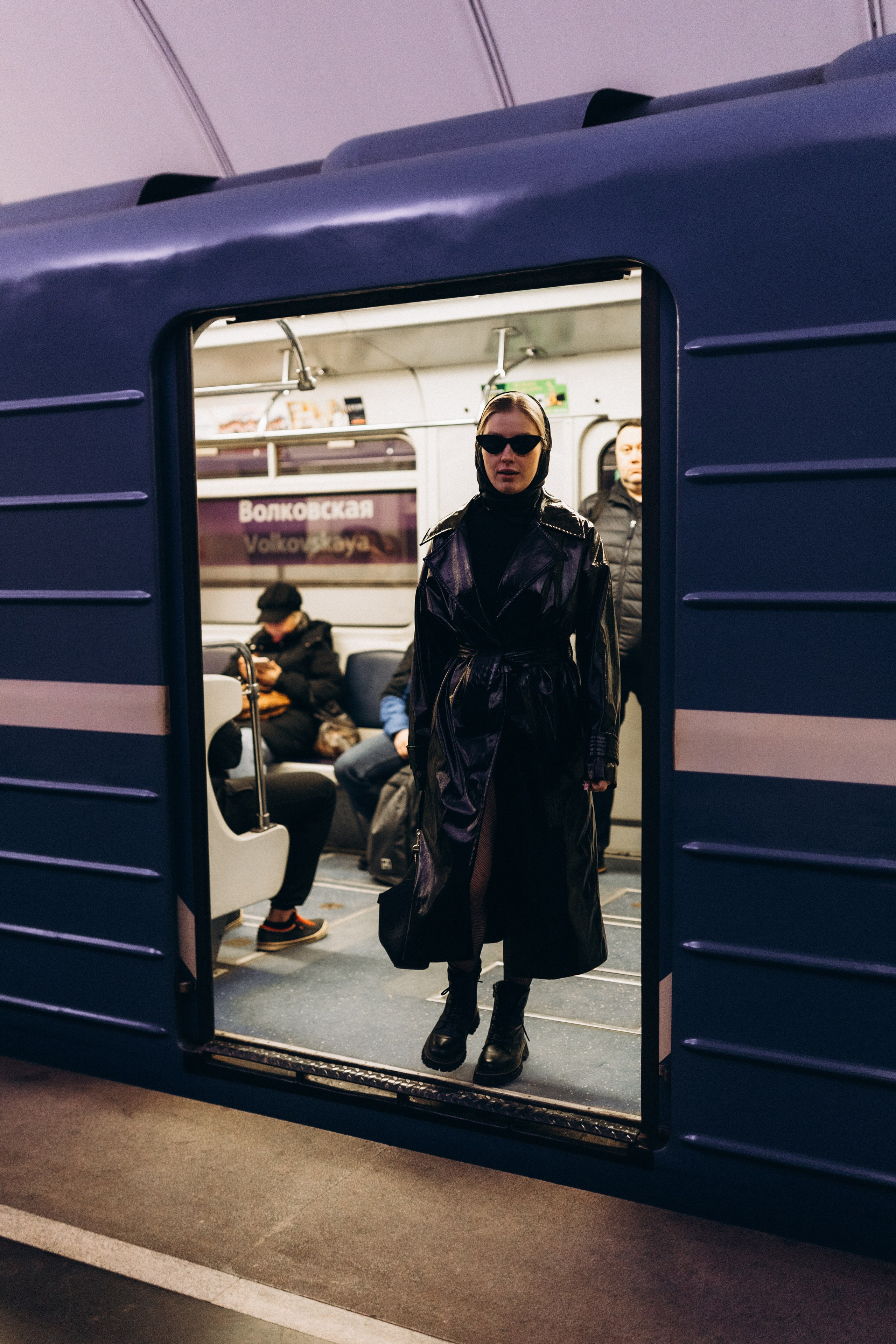 Наташа и парковка. Фотограф Артем Бросов в Санкт-Петербурге и Дубае