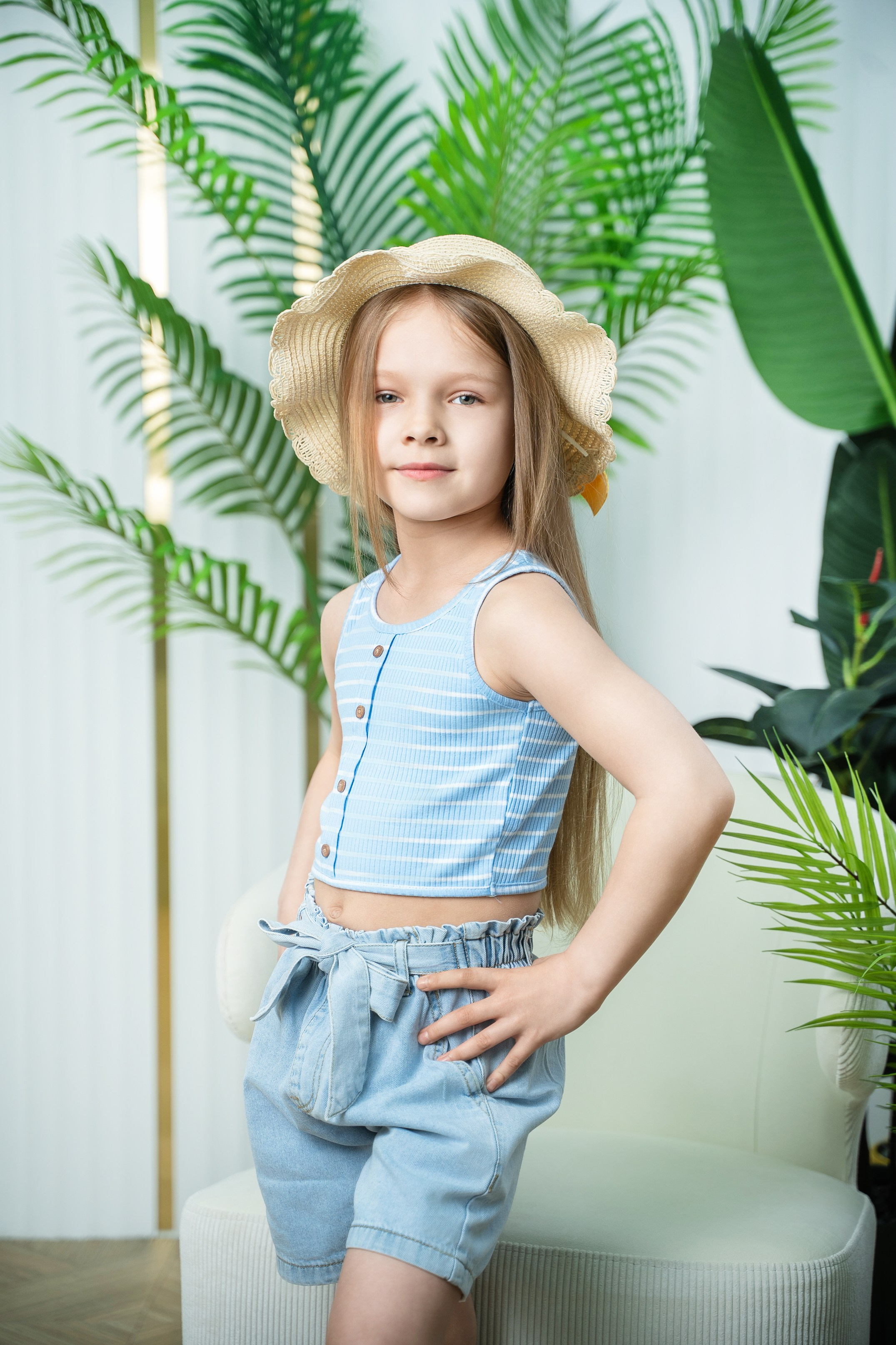 Выпускная фотосессия в фотостудии. Выпускные альбомы Нижнекамск Набережные Челны Фотостудия Небо