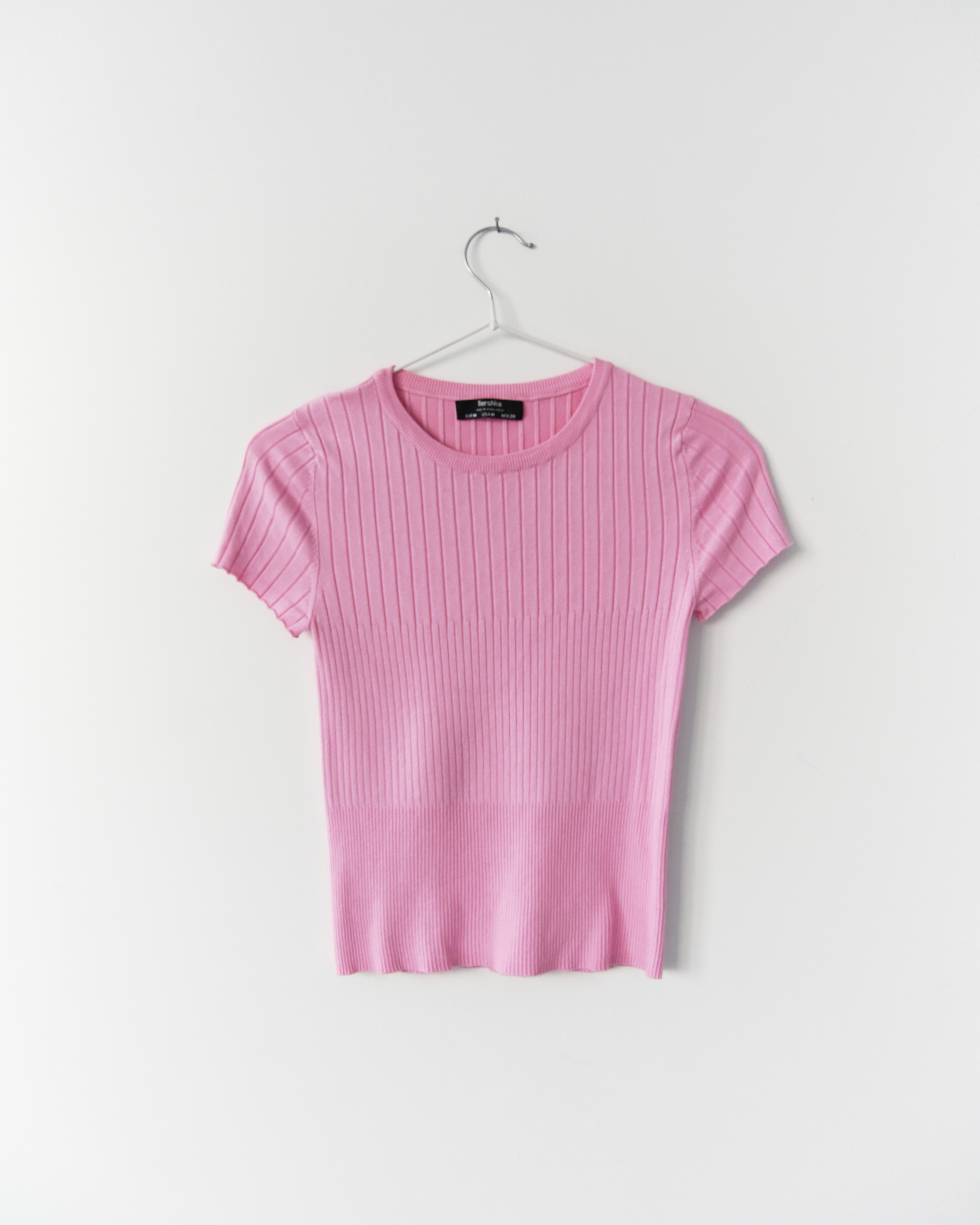 Футболка в рубчик 500руб/час Размер S,M | Залоговая стоимость - 1000 руб 