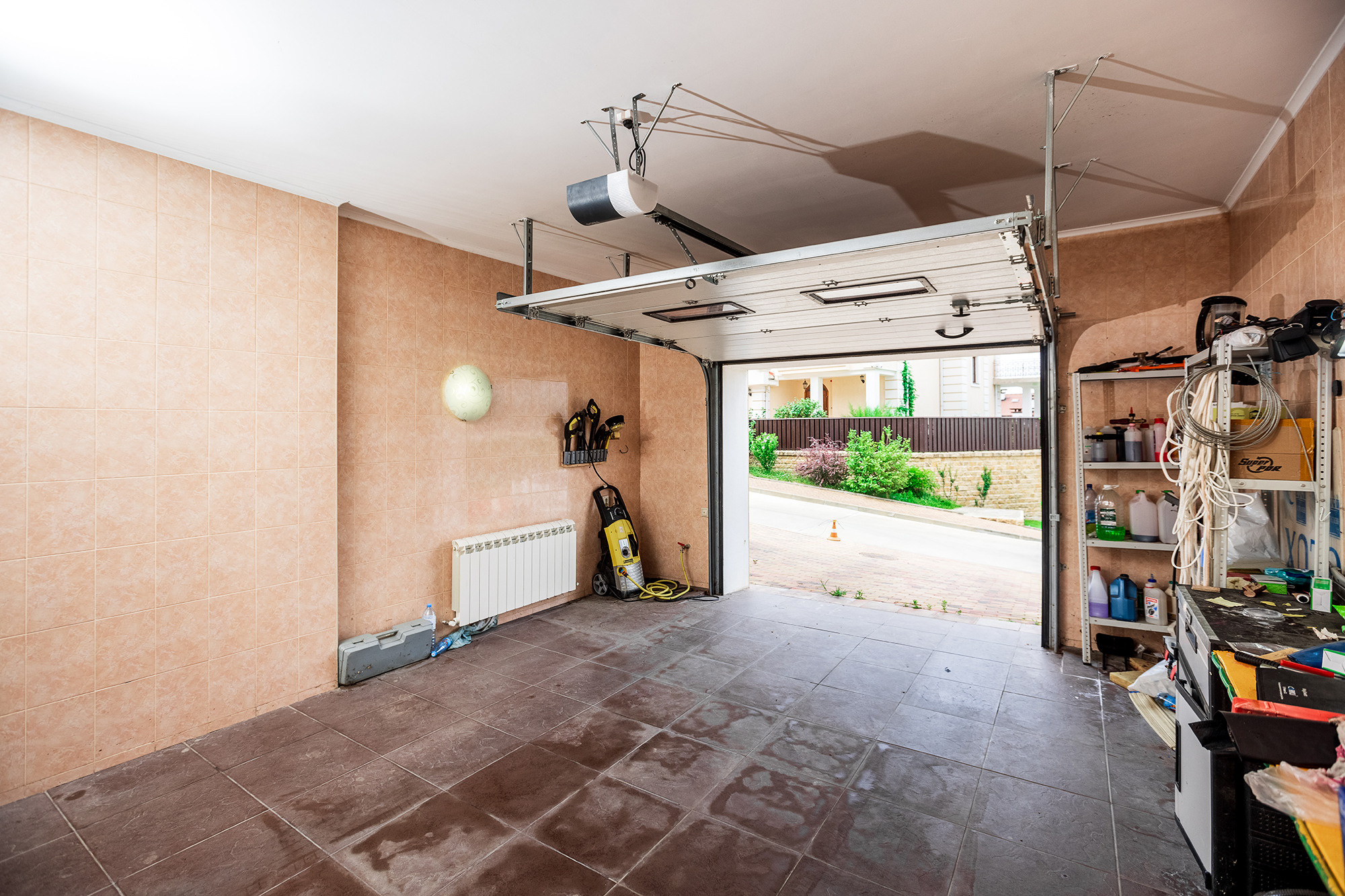 Супер коттедж с красивым видом на Новороссийск. Село Кабардинка. Фотограф Александр Трихонюк. Фото недвижимости в Геленджике