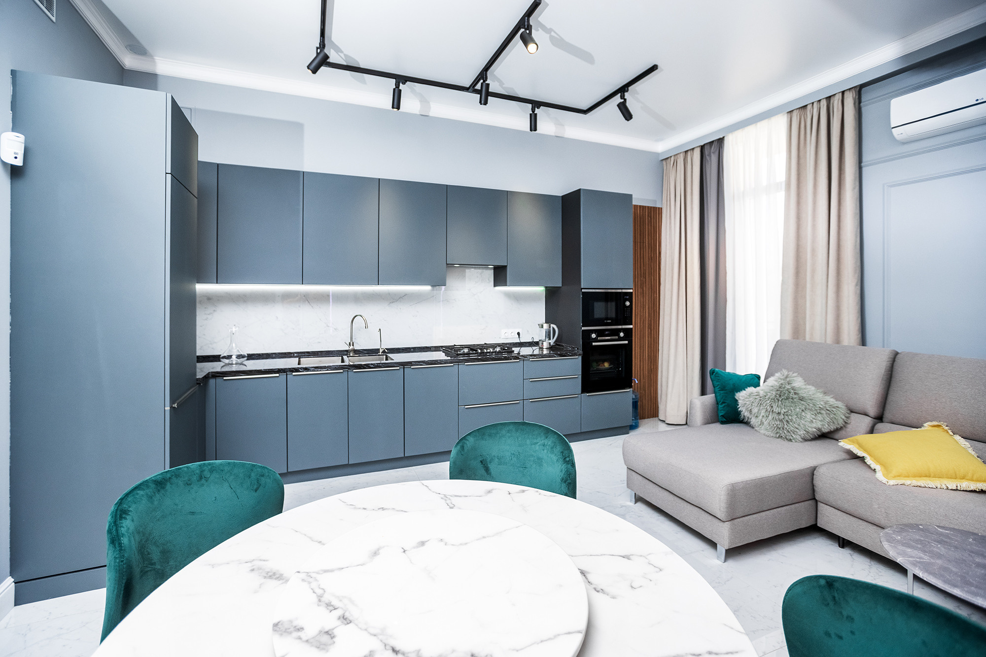 Аппартаменты в Ж.К. «Черноморский», курорт Геленджик. Фотограф Александр Трихонюк. Фото недвижимости в Геленджике