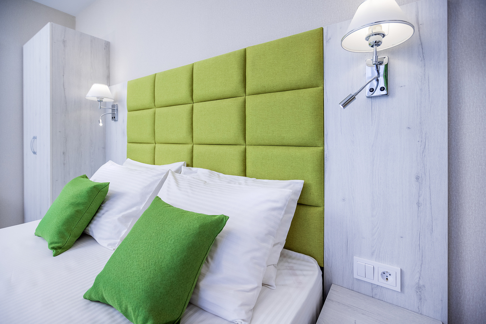 Гостиница «Николаев Двор», Геленджик, Тонкий мыс. Фотограф Александр Трихонюк. Фото недвижимости в Геленджике