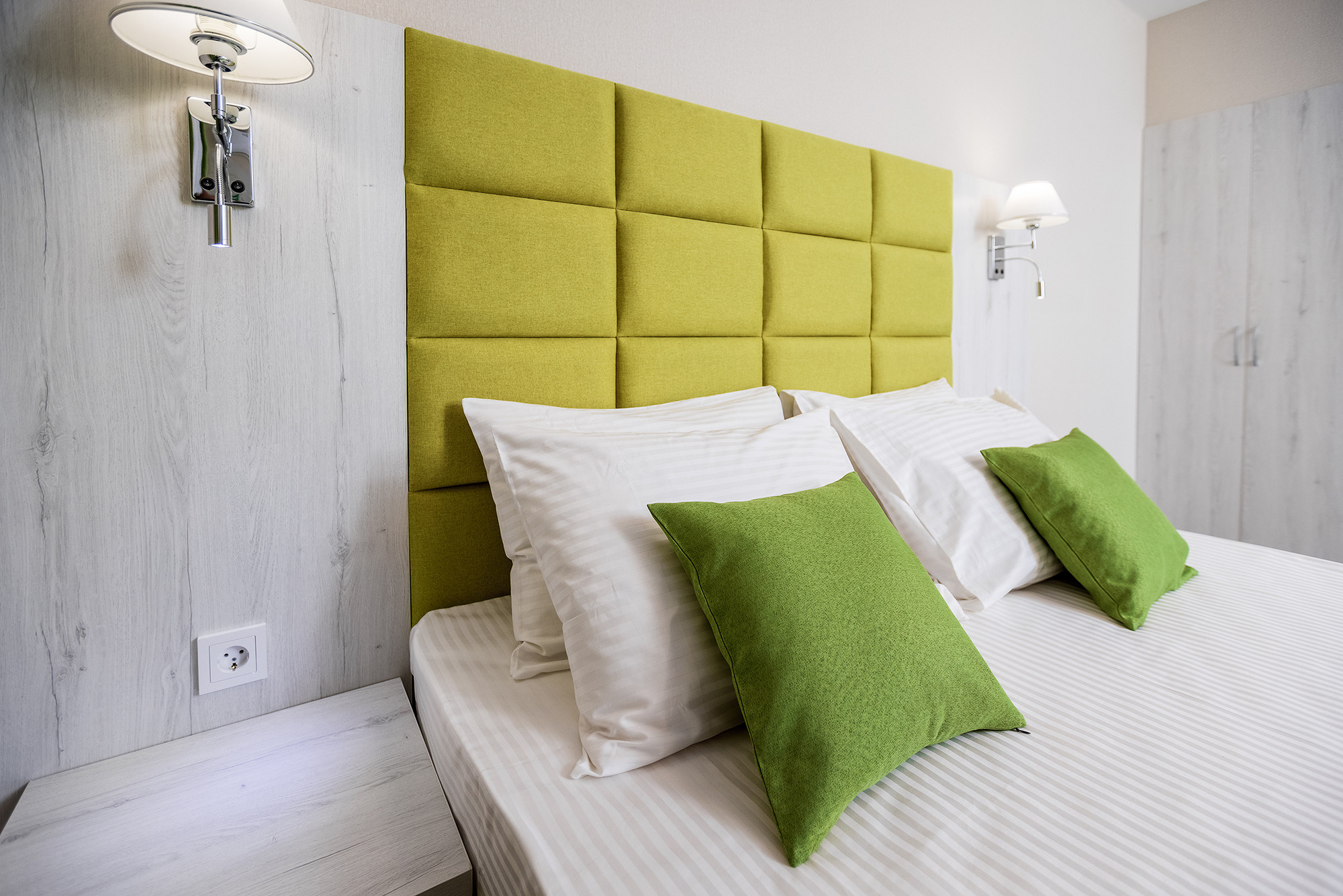 Гостиница «Николаев Двор», Геленджик, Тонкий мыс. Фотограф Александр Трихонюк. Фото недвижимости в Геленджике