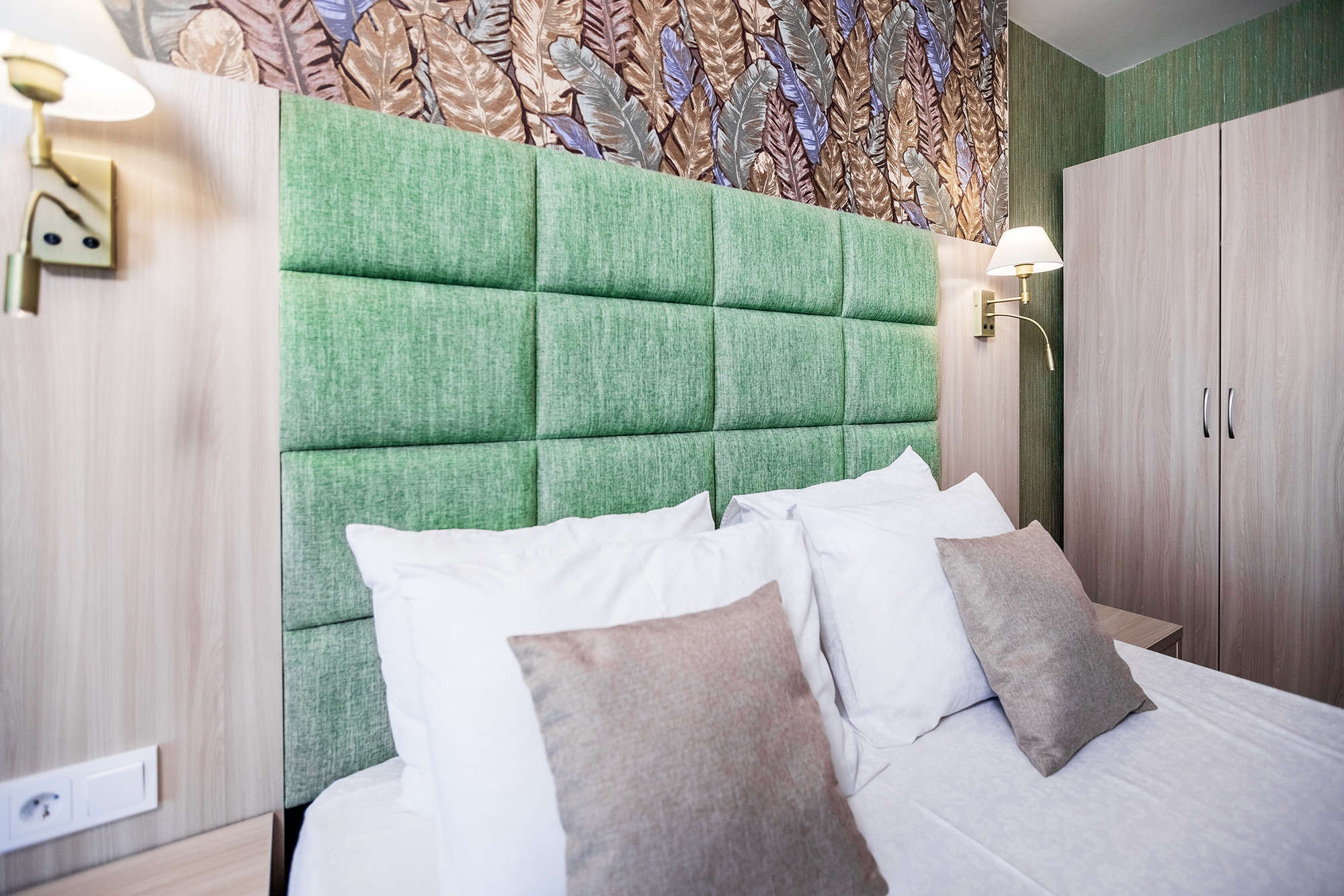 Гостиница «Николаев Двор», Геленджик, Тонкий мыс. Фотограф Александр Трихонюк. Фото недвижимости в Геленджике