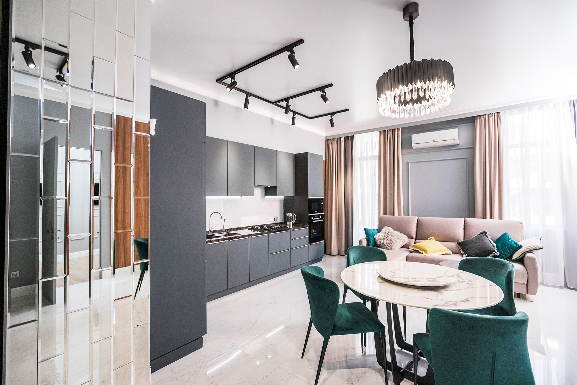 Аппартаменты в Ж.К. «Черноморский», курорт Геленджик. Фотограф Александр Трихонюк. Фото недвижимости в Геленджике