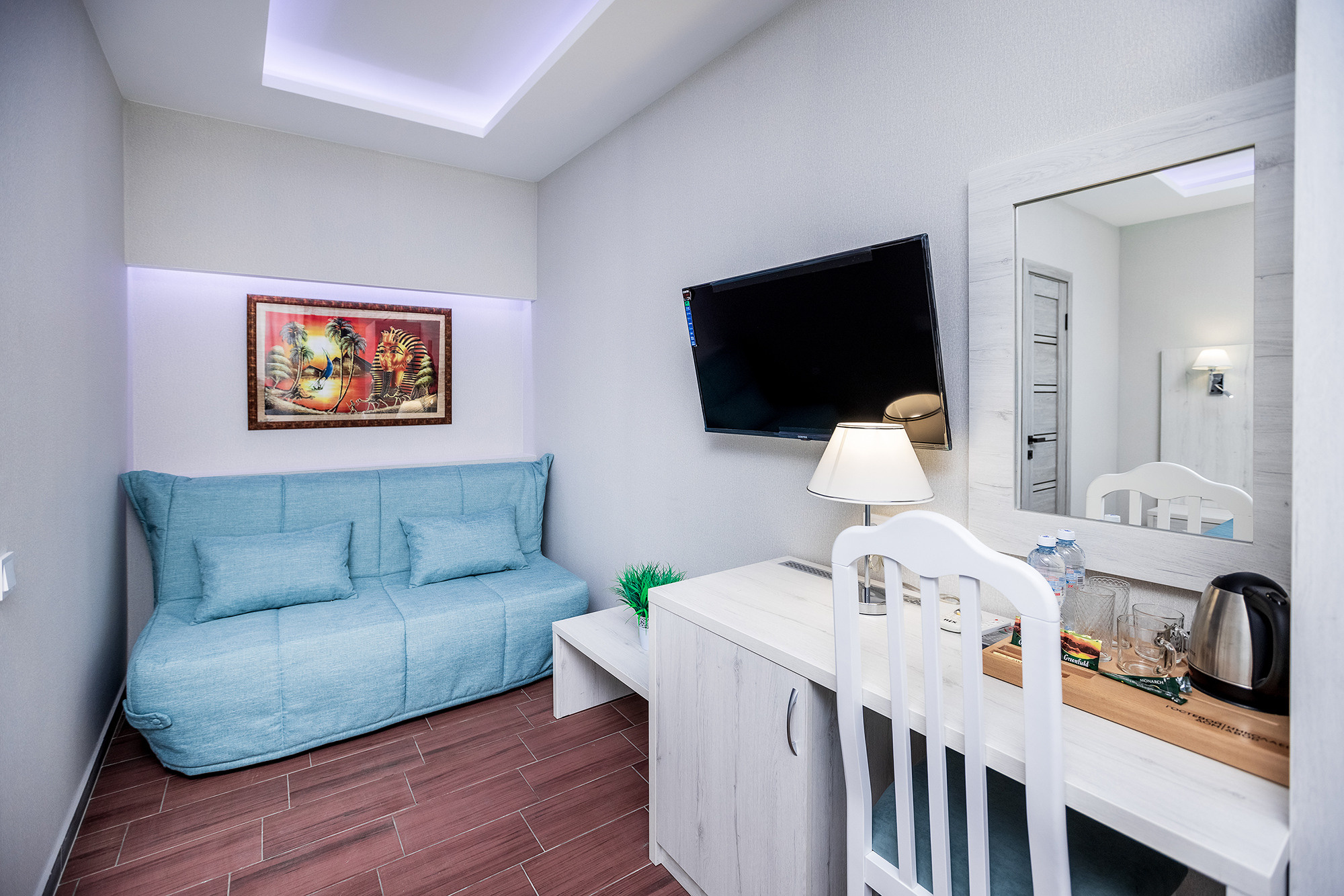 Гостиница «Николаев Двор», Геленджик, Тонкий мыс. Фотограф Александр Трихонюк. Фото недвижимости в Геленджике