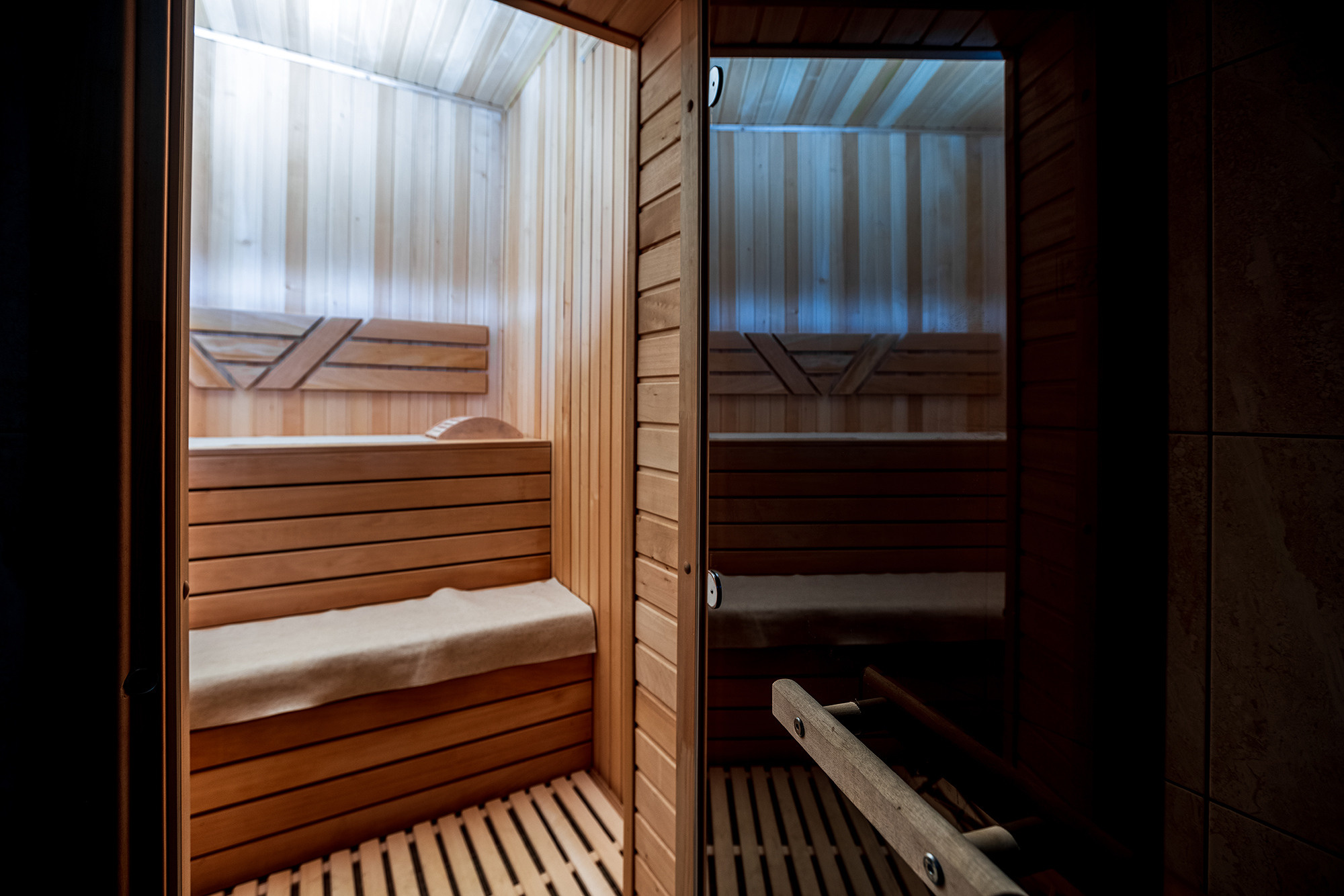 Супер коттедж с красивым видом на Новороссийск. Село Кабардинка. Фотограф Александр Трихонюк. Фото недвижимости в Геленджике