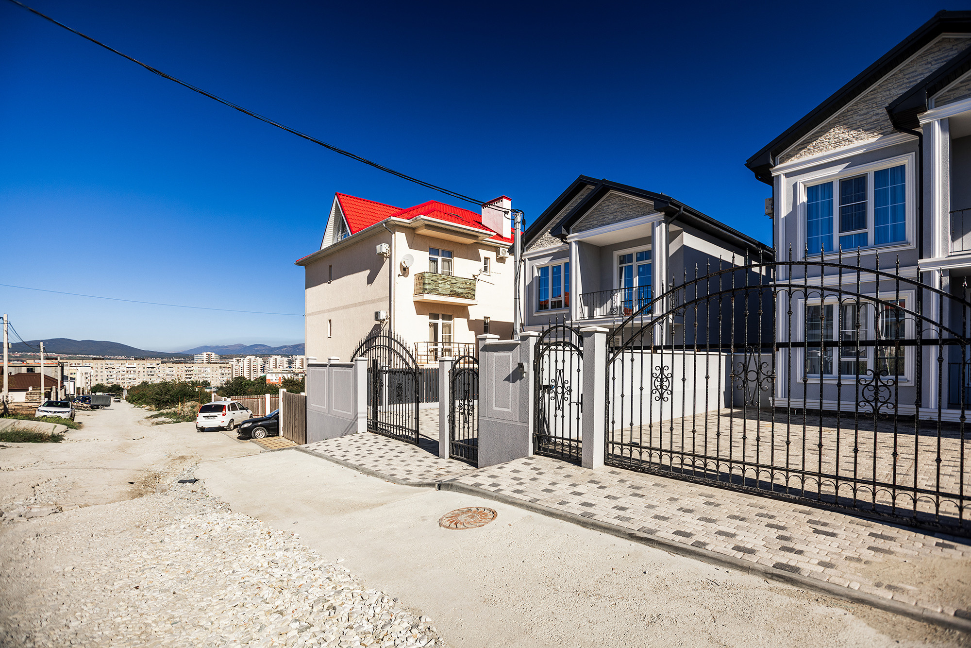 Таунхаусы под чистовую отделку по ул. Казакова. Фотограф Александр Трихонюк. Фото недвижимости в Геленджике