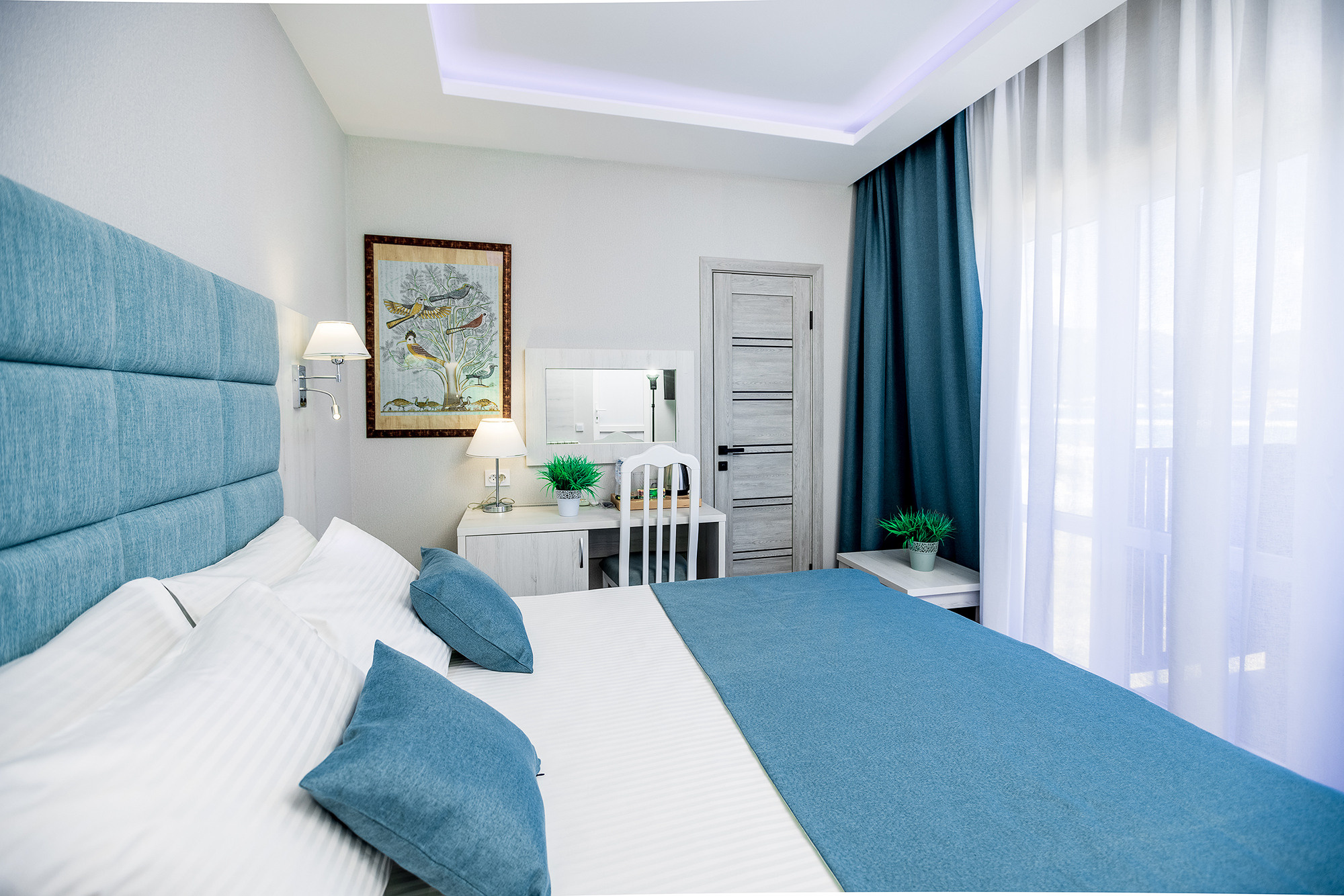 Гостиница «Николаев Двор», Геленджик, Тонкий мыс. Фотограф Александр Трихонюк. Фото недвижимости в Геленджике