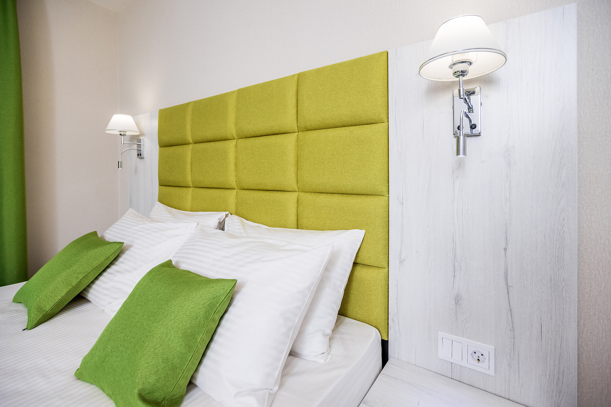 Гостиница «Николаев Двор», Геленджик, Тонкий мыс. Фотограф Александр Трихонюк. Фото недвижимости в Геленджике