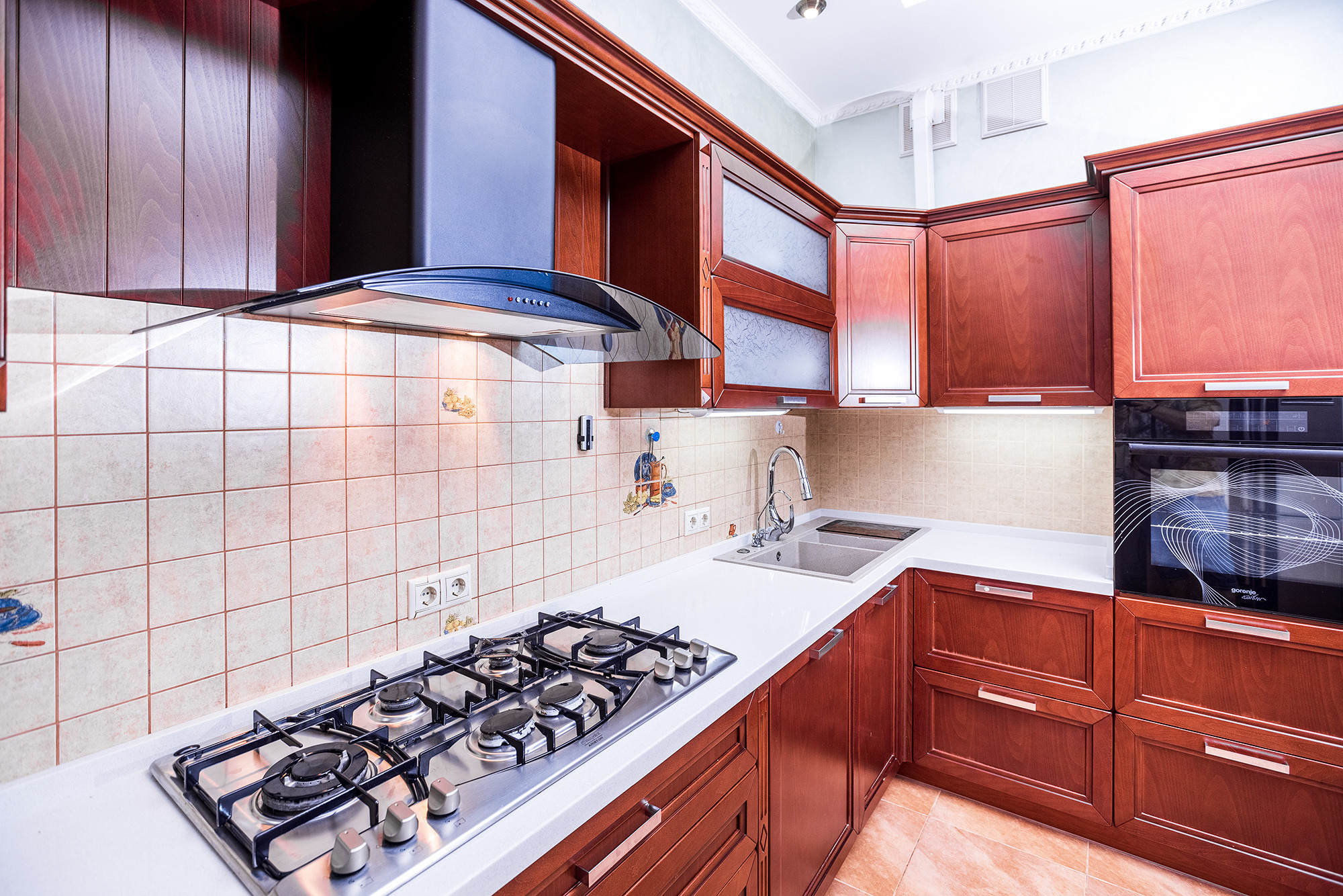 Супер коттедж с красивым видом на Новороссийск. Село Кабардинка. Фотограф Александр Трихонюк. Фото недвижимости в Геленджике