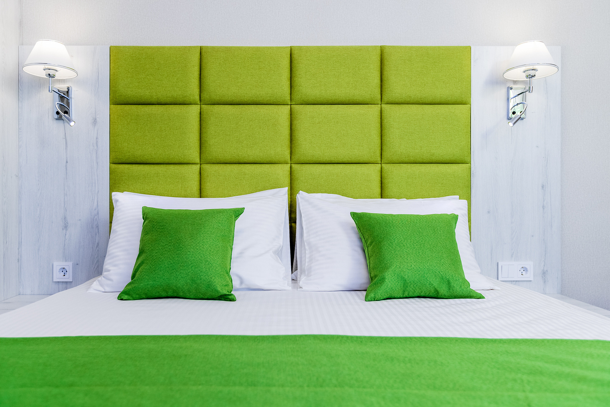 Гостиница «Николаев Двор», Геленджик, Тонкий мыс. Фотограф Александр Трихонюк. Фото недвижимости в Геленджике