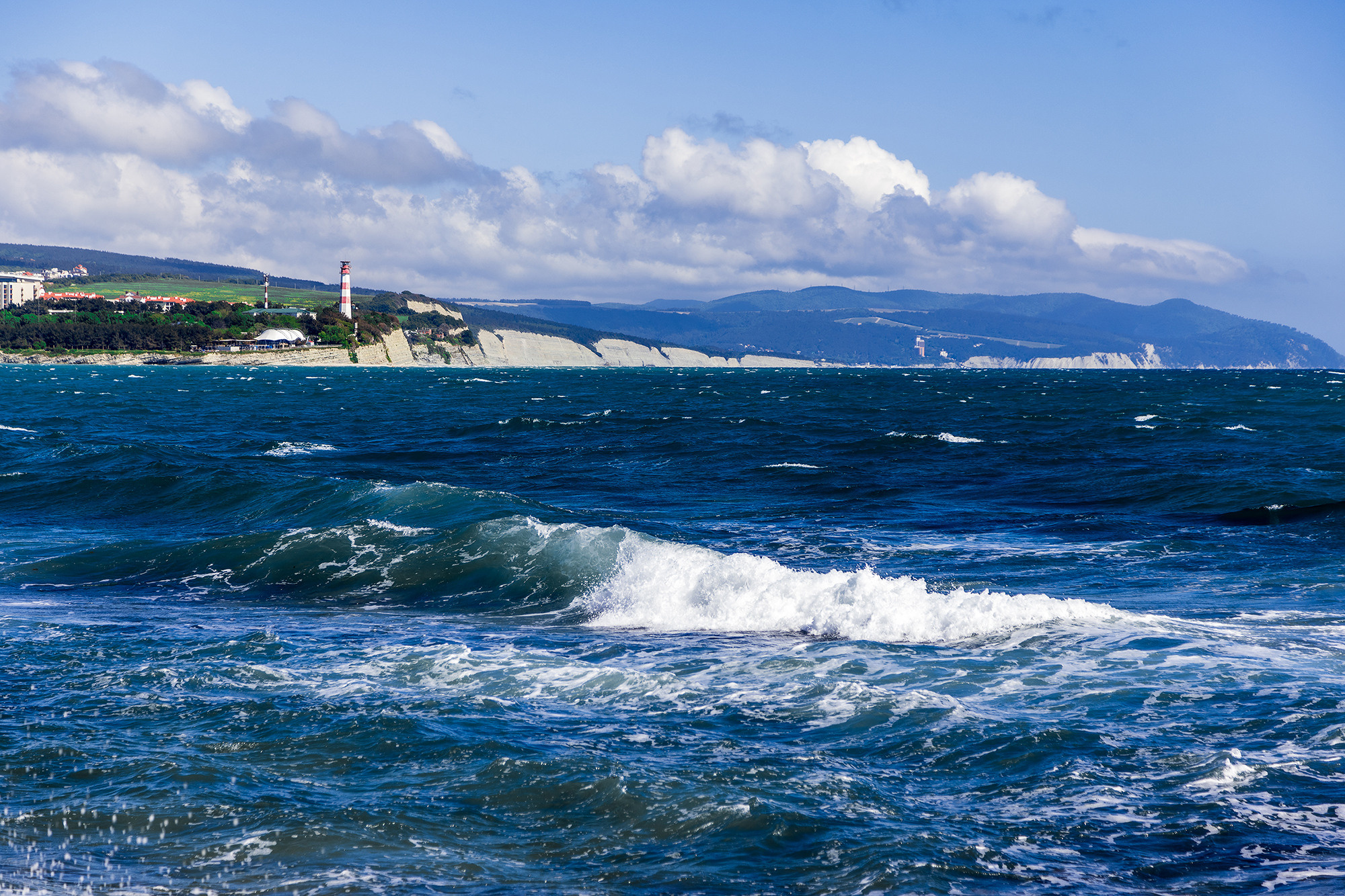 Гостиница «Николаев Двор», Геленджик, Тонкий мыс. Фотограф Александр Трихонюк. Фото недвижимости в Геленджике