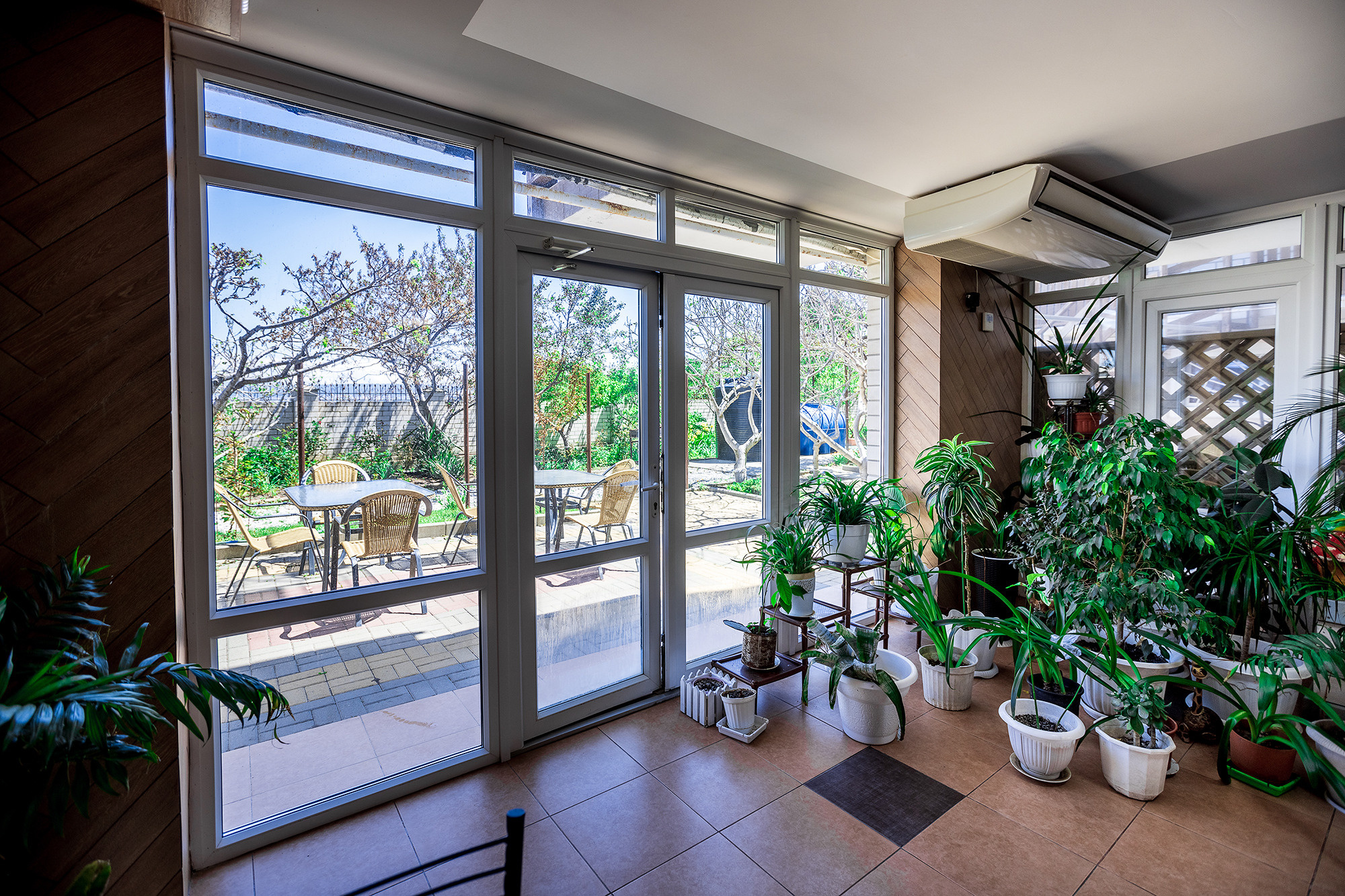 Гостиница «Николаев Двор», Геленджик, Тонкий мыс. Фотограф Александр Трихонюк. Фото недвижимости в Геленджике